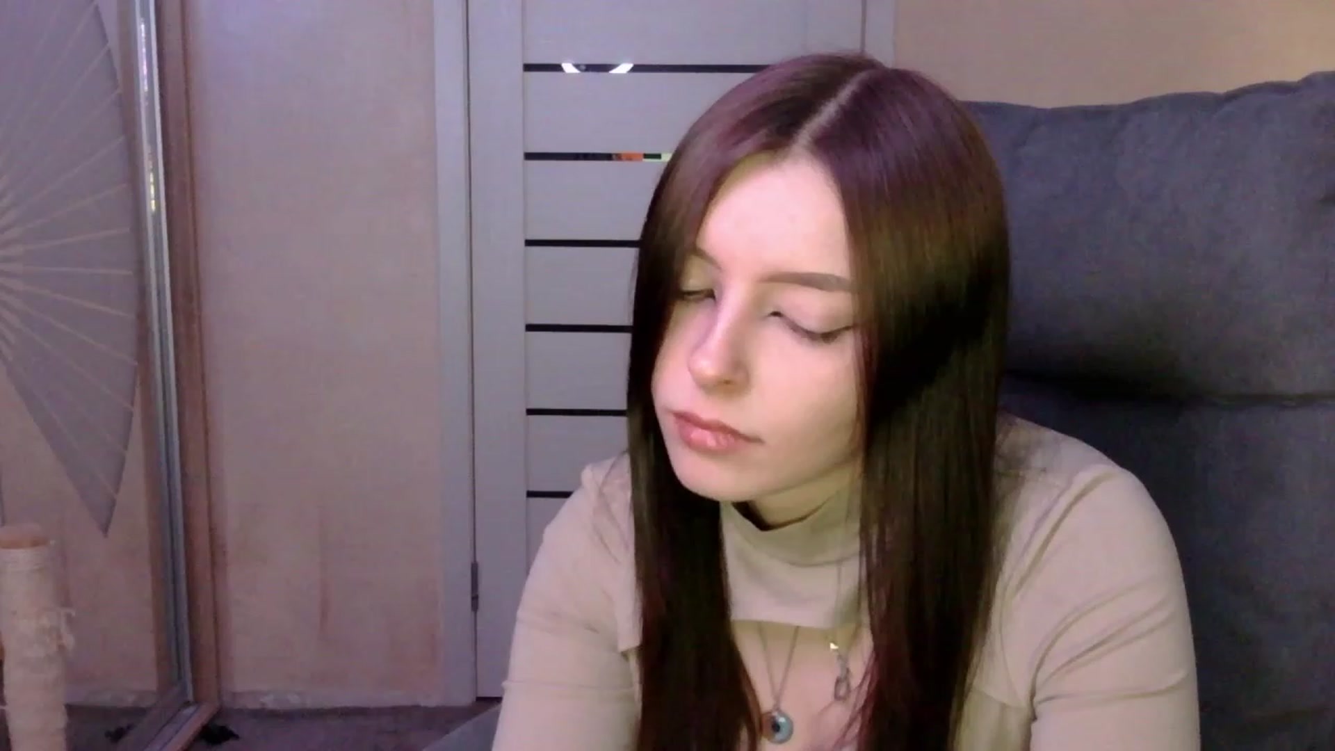 Gallery image thumbnail from MaybeMary's myfreecams stream on, 01/14/2024, 22:37 image 19 of 20