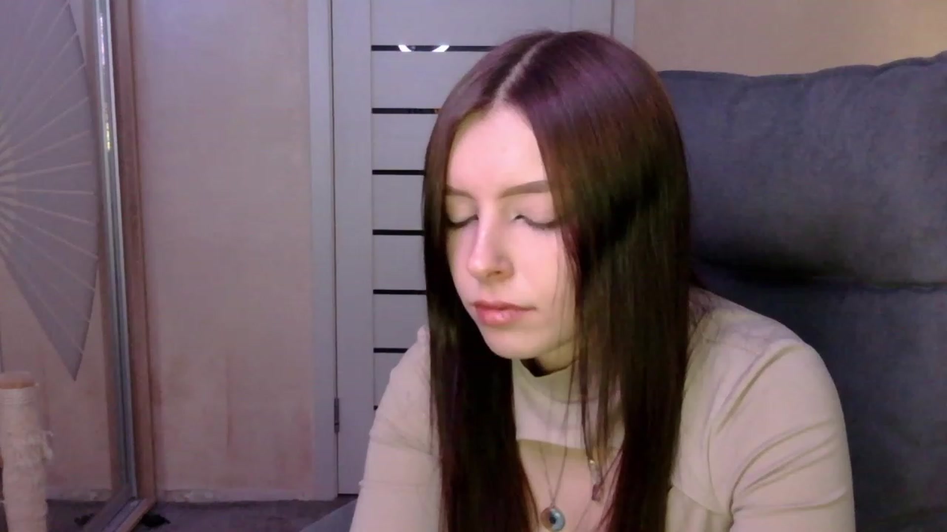 Gallery image thumbnail from MaybeMary's myfreecams stream on, 01/14/2024, 22:37 image 17 of 20
