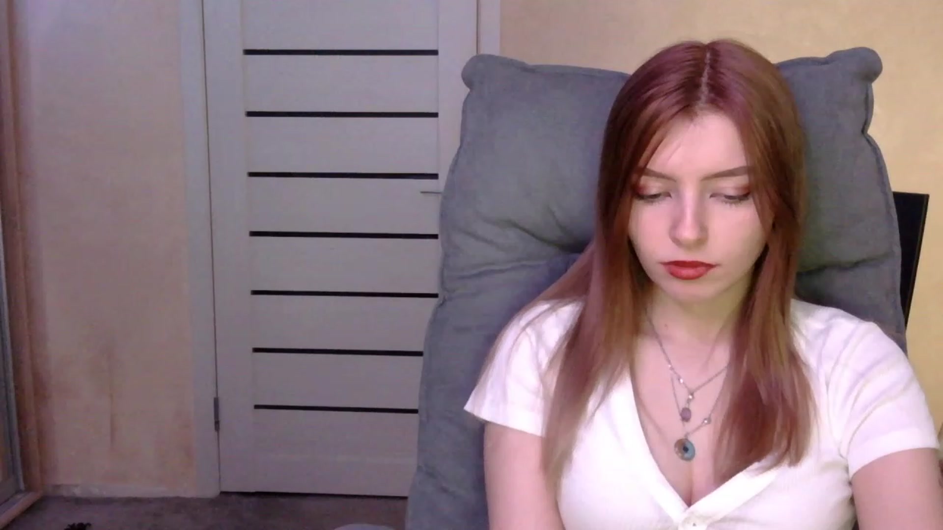 Gallery image thumbnail from MaybeMary's myfreecams stream on, 01/24/2024, 22:32 image 20 of 20