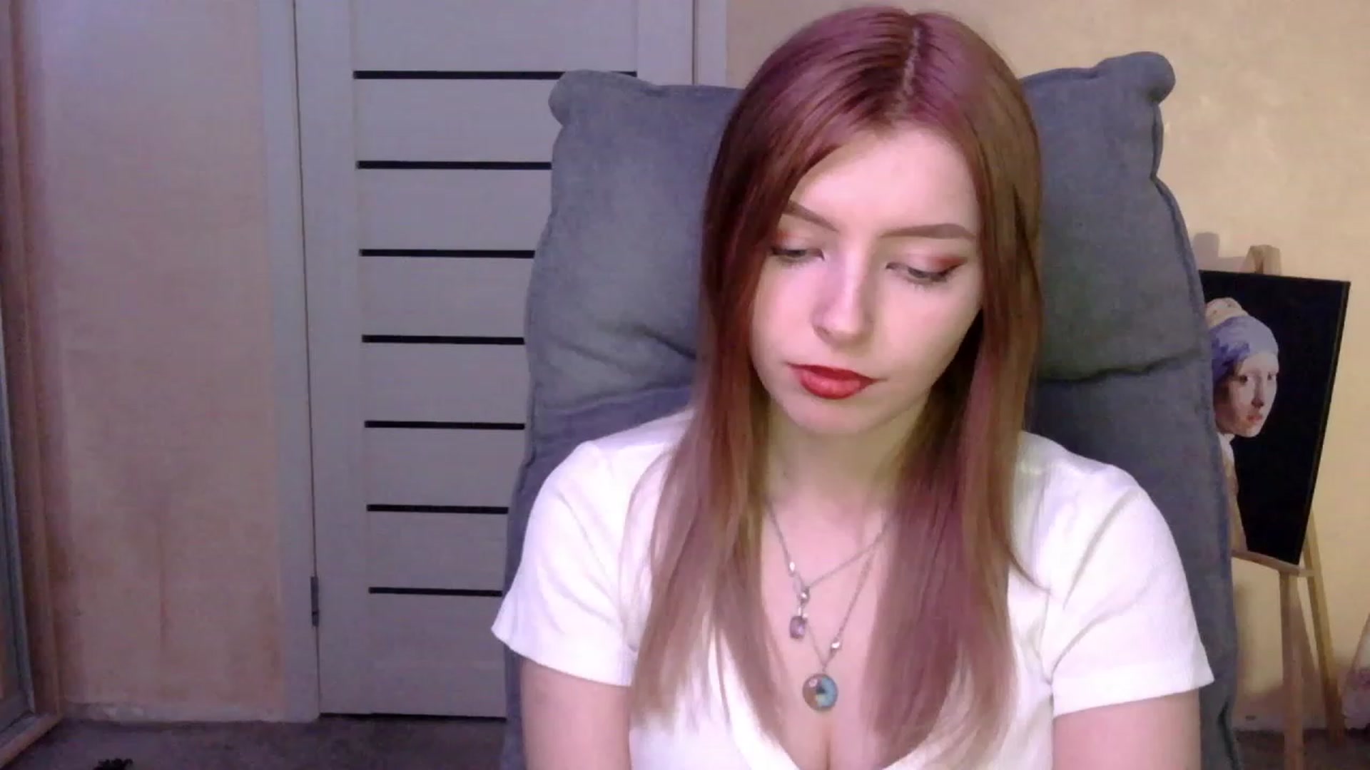 Gallery image thumbnail from MaybeMary's myfreecams stream on, 01/24/2024, 22:32 image 3 of 20