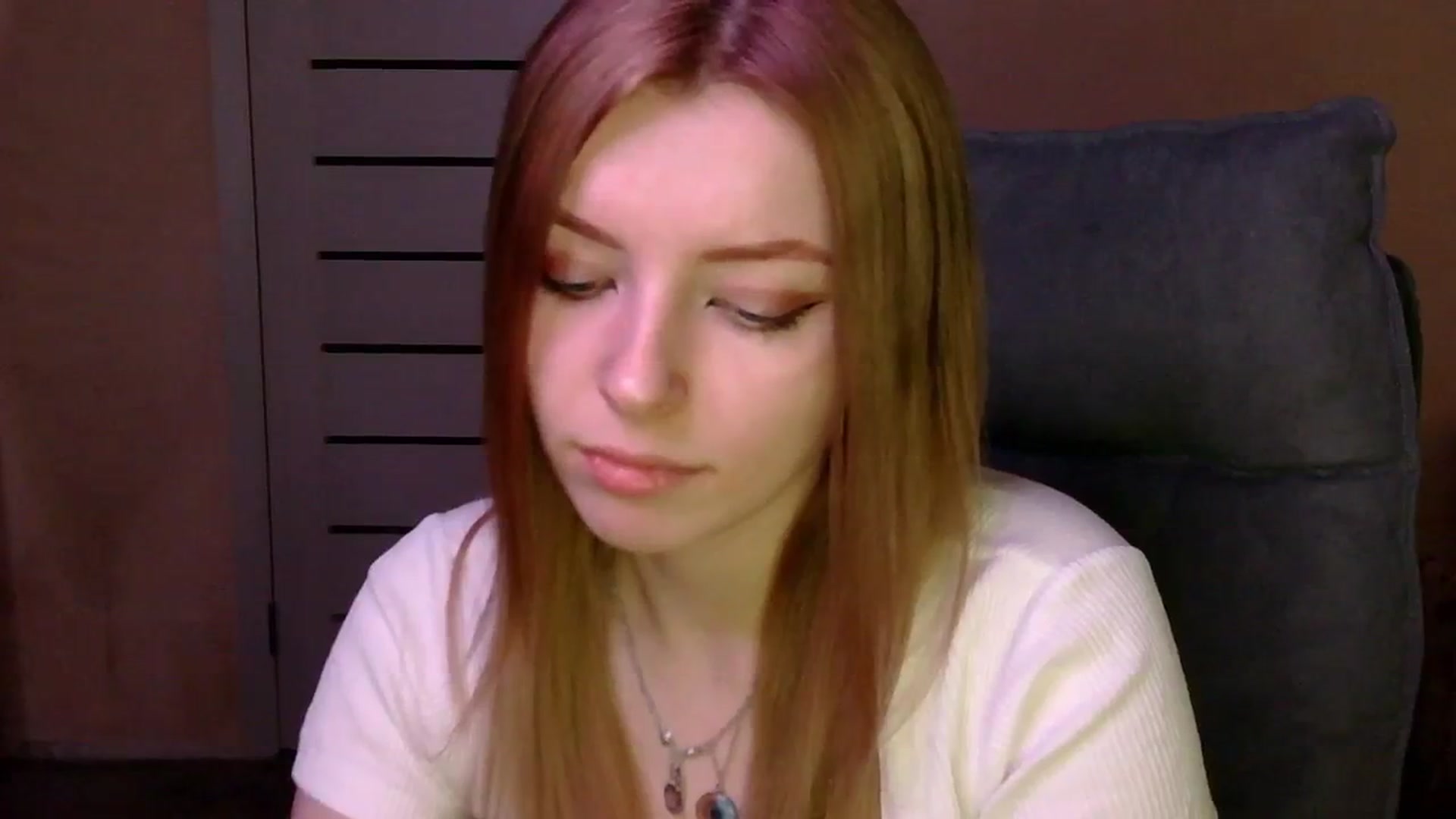 Gallery image thumbnail from MaybeMary's myfreecams stream on, 02/11/2024, 09:22 image 10 of 20