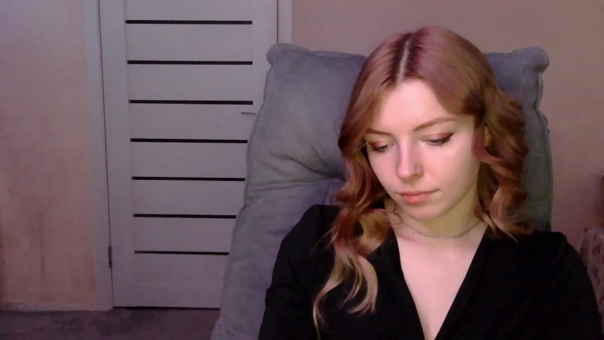 Gallery image thumbnail from MaybeMary's myfreecams stream on, 02/13/2024, 11:20 image 3 of 20