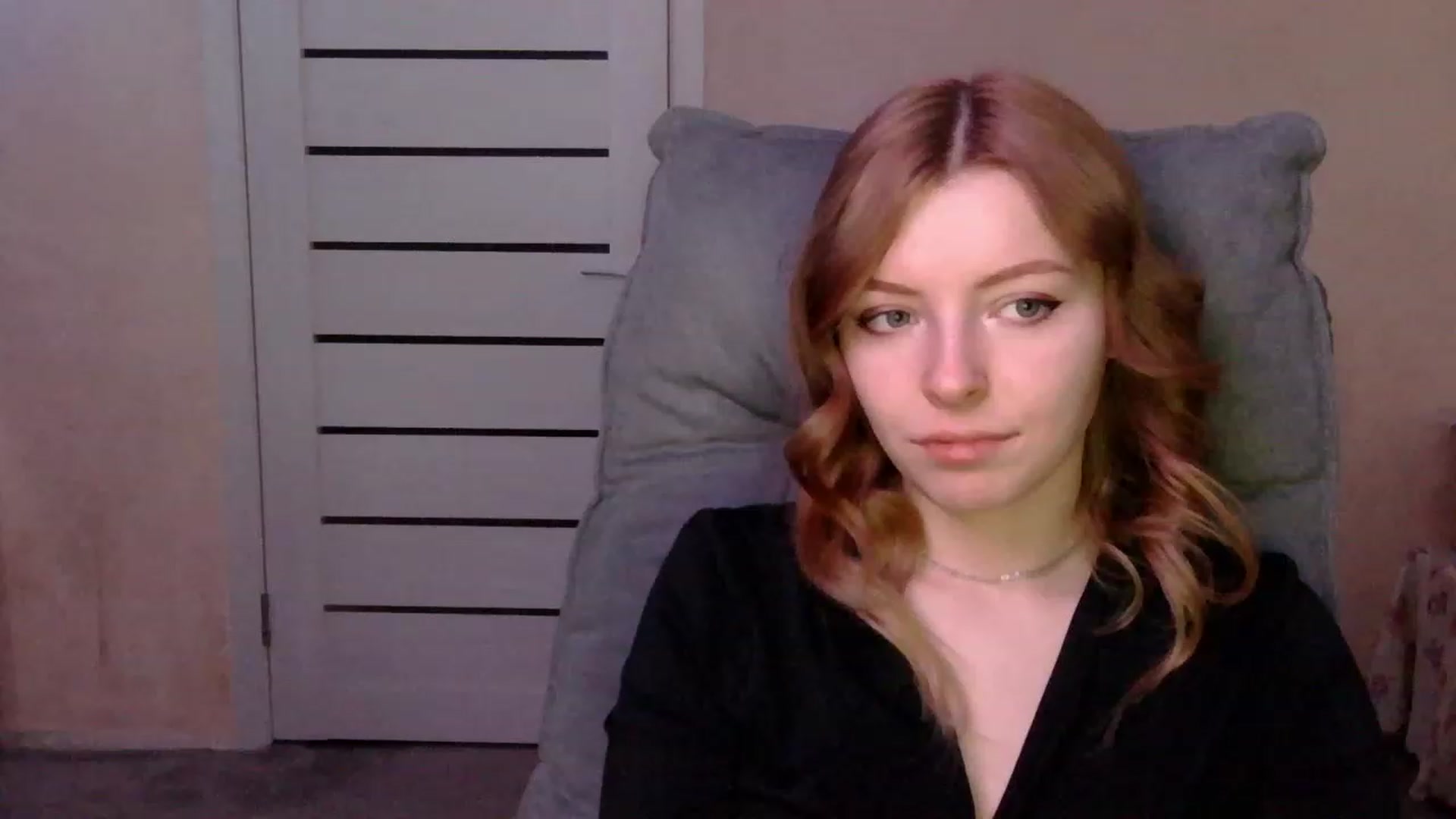 Gallery image thumbnail from MaybeMary's myfreecams stream on, 02/13/2024, 11:20 image 15 of 20