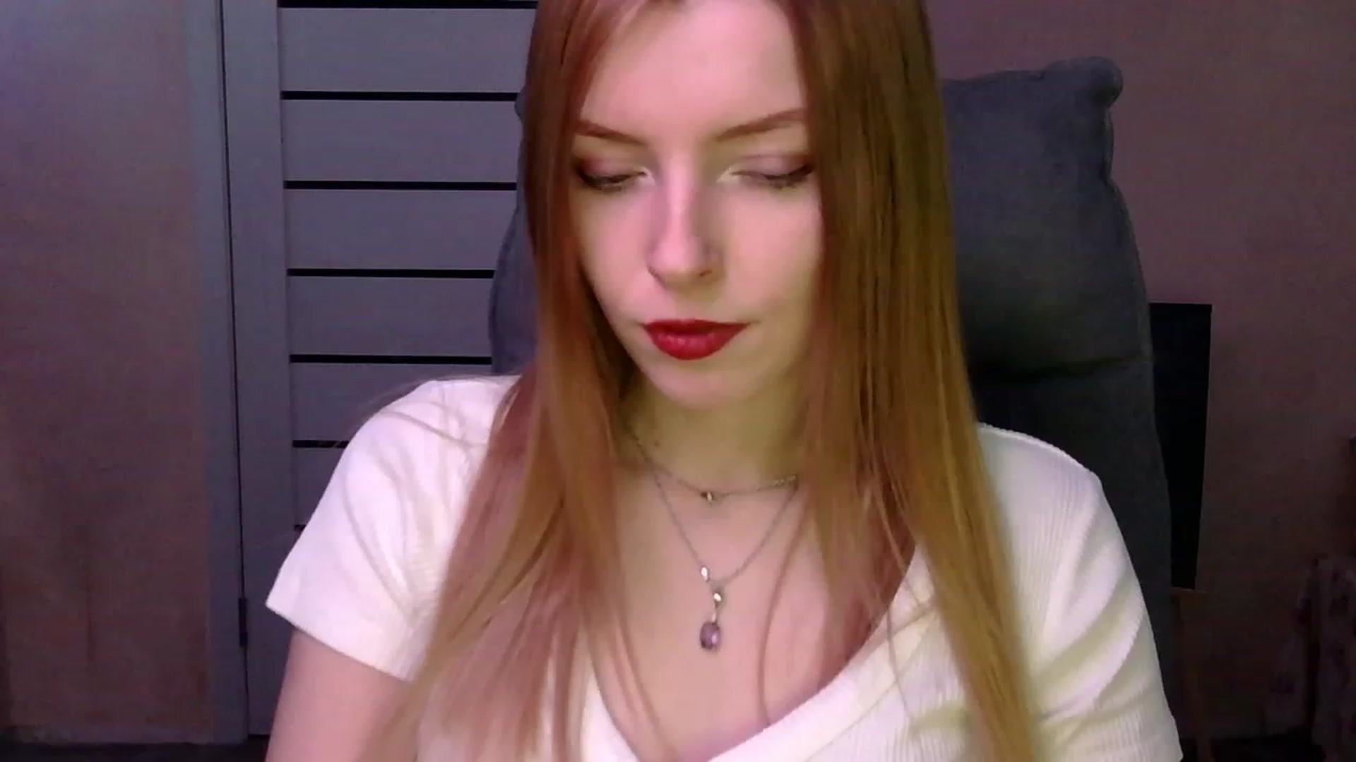 Gallery image thumbnail from MaybeMary's myfreecams stream on, 02/17/2024, 16:51 image 8 of 20