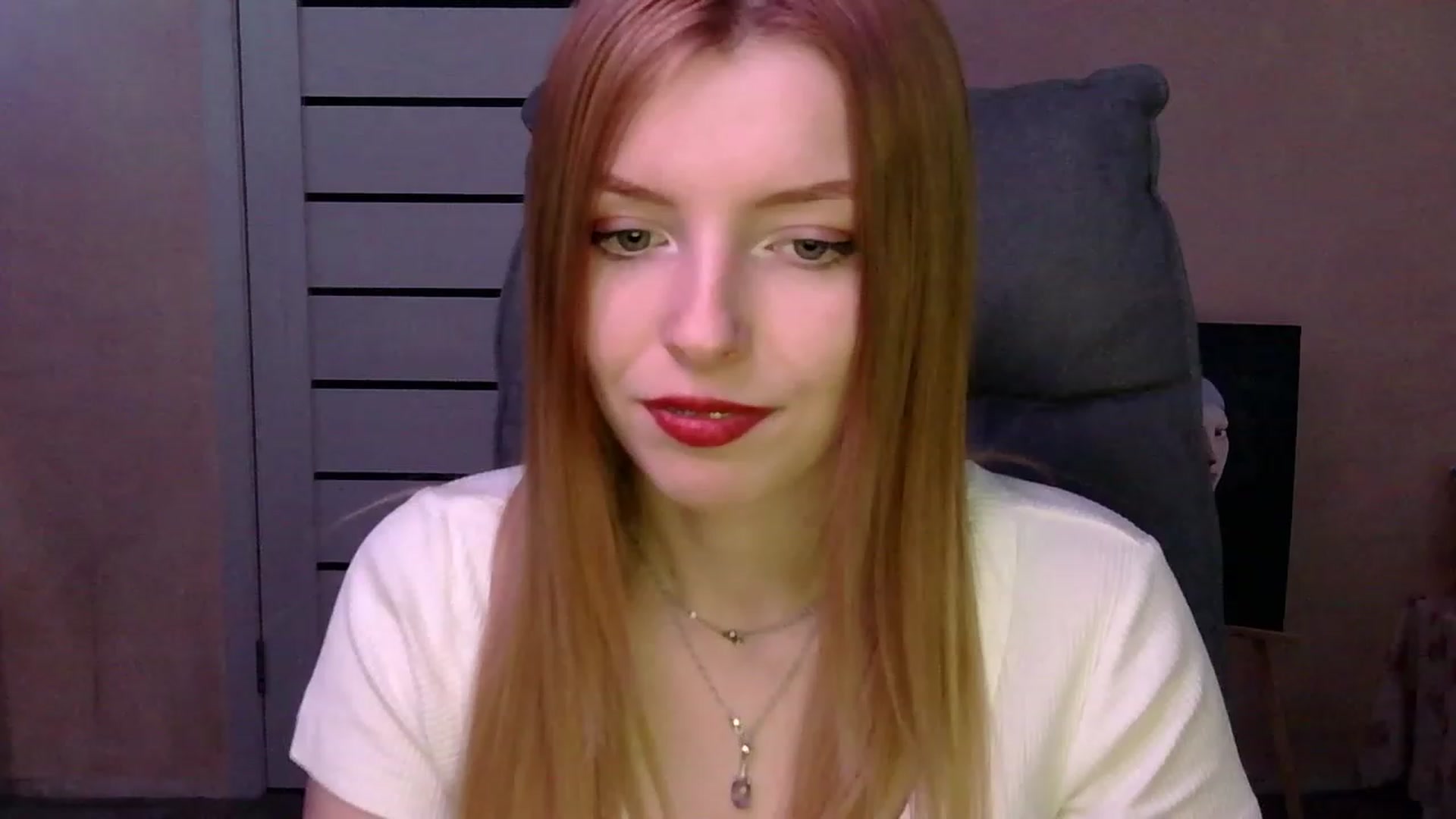 Gallery image thumbnail from MaybeMary's myfreecams stream on, 02/17/2024, 16:51 image 7 of 20