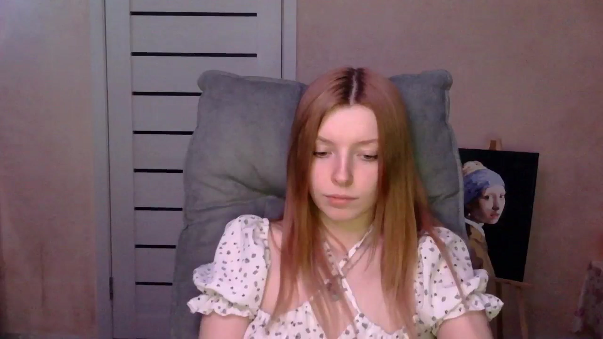 Gallery image thumbnail from MaybeMary's myfreecams stream on, 02/26/2024, 20:33 image 15 of 20