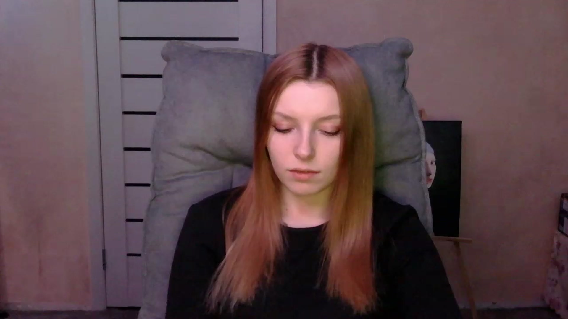 Gallery image thumbnail from MaybeMary's myfreecams stream on, 03/04/2024, 21:23 image 17 of 20