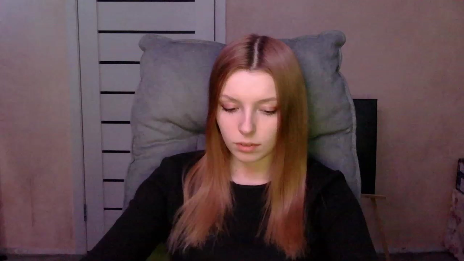 Gallery image thumbnail from MaybeMary's myfreecams stream on, 03/04/2024, 21:23 image 14 of 20