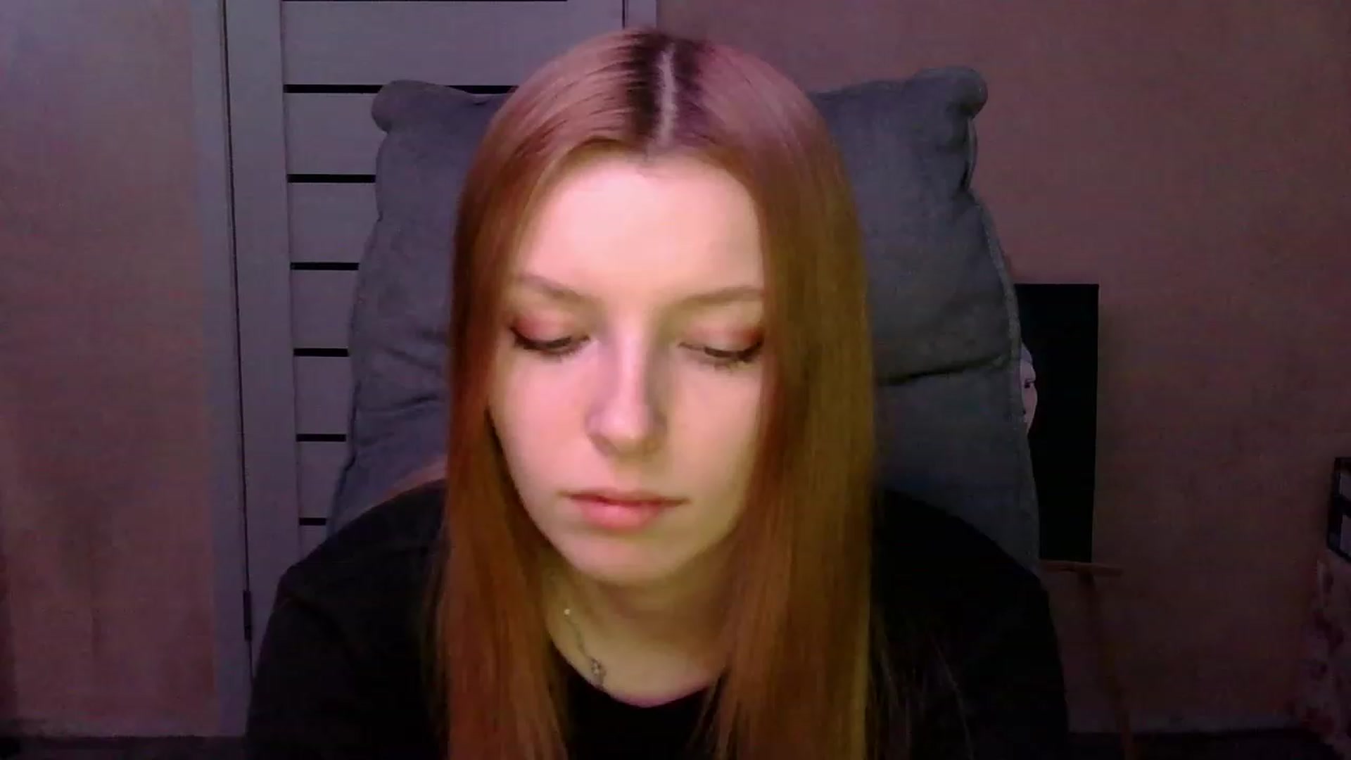 Gallery image thumbnail from MaybeMary's myfreecams stream on, 03/04/2024, 21:23 image 7 of 20