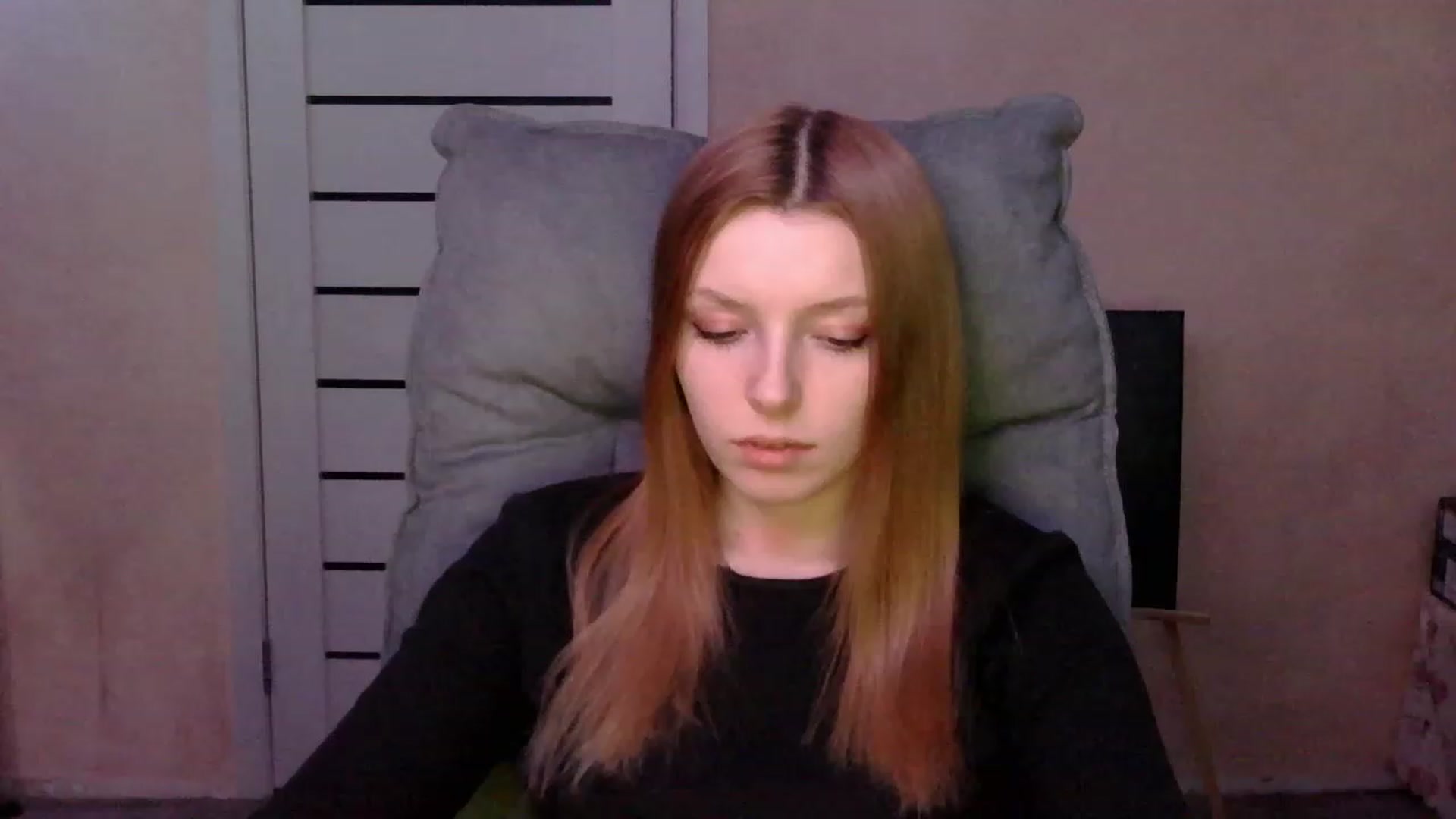 Gallery image thumbnail from MaybeMary's myfreecams stream on, 03/04/2024, 21:23 image 13 of 20