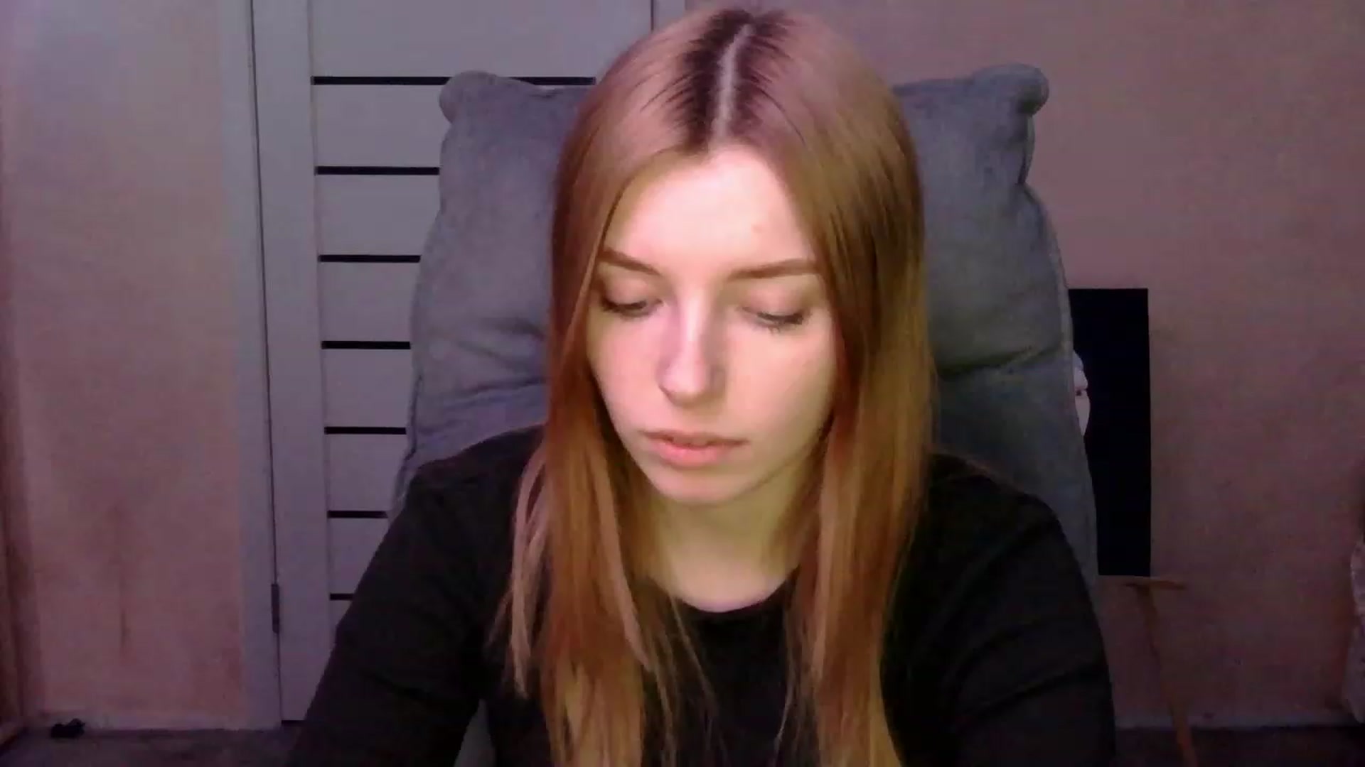 Gallery image thumbnail from MaybeMary's myfreecams stream on, 03/06/2024, 17:01 image 7 of 20
