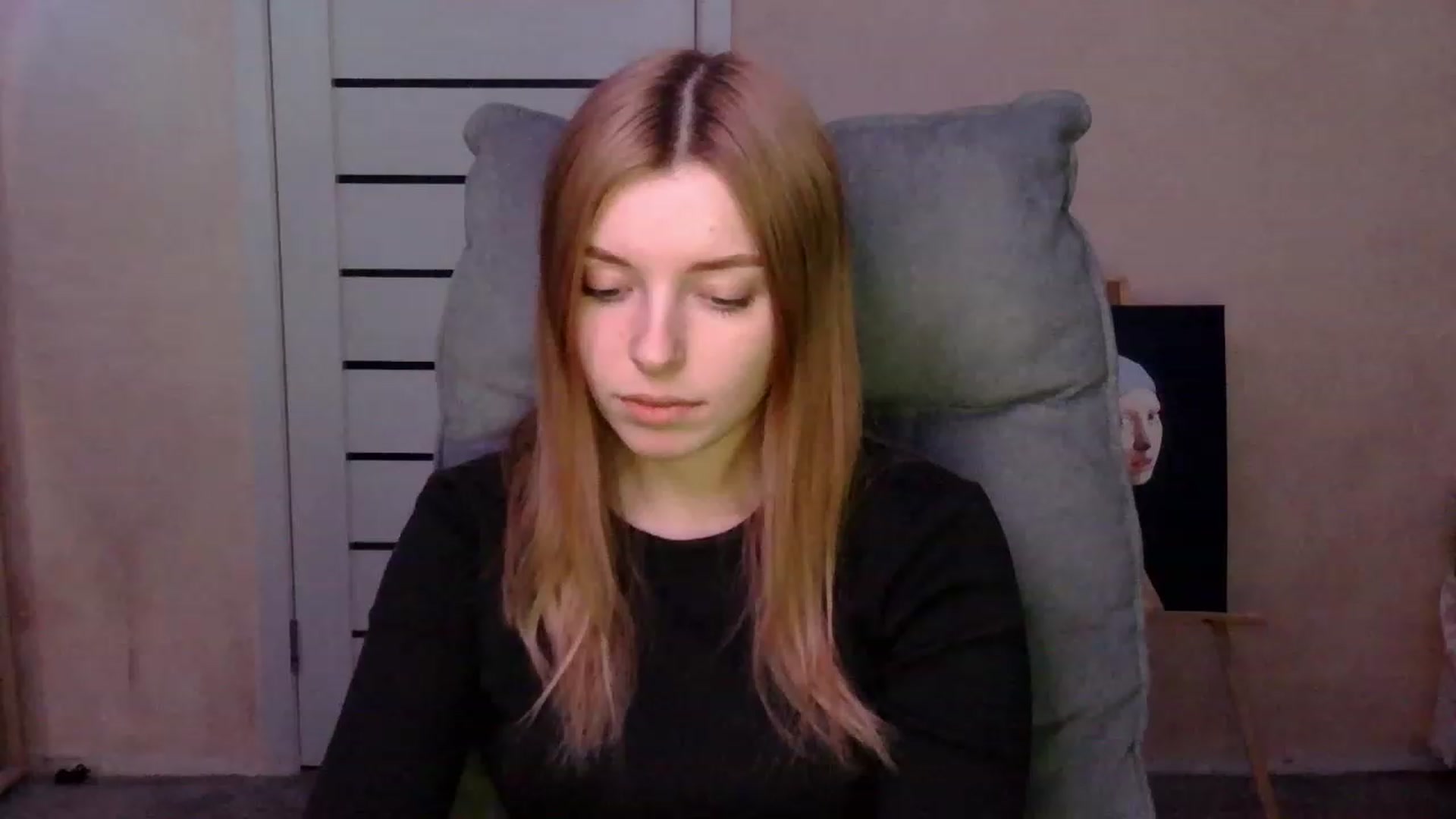 Gallery image thumbnail from MaybeMary's myfreecams stream on, 03/06/2024, 17:01 image 2 of 20