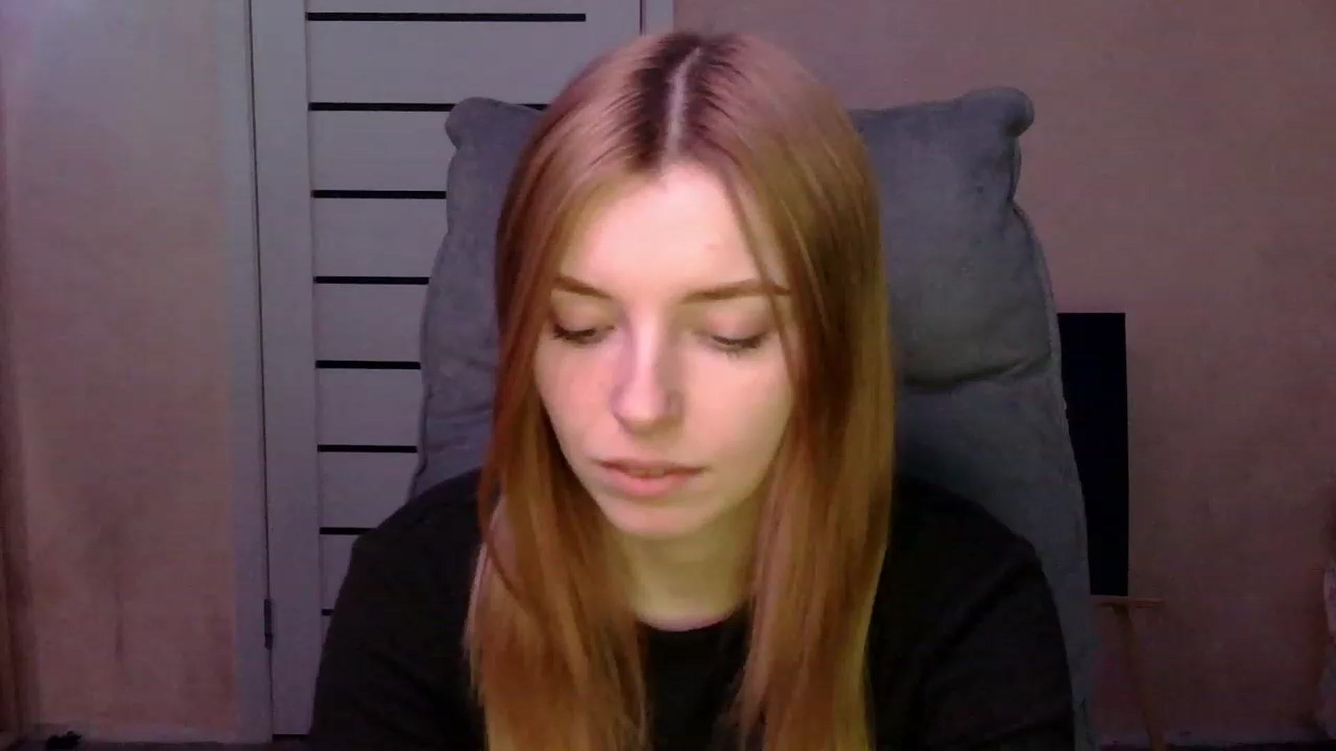 Gallery image thumbnail from MaybeMary's myfreecams stream on, 03/06/2024, 17:01 image 19 of 20