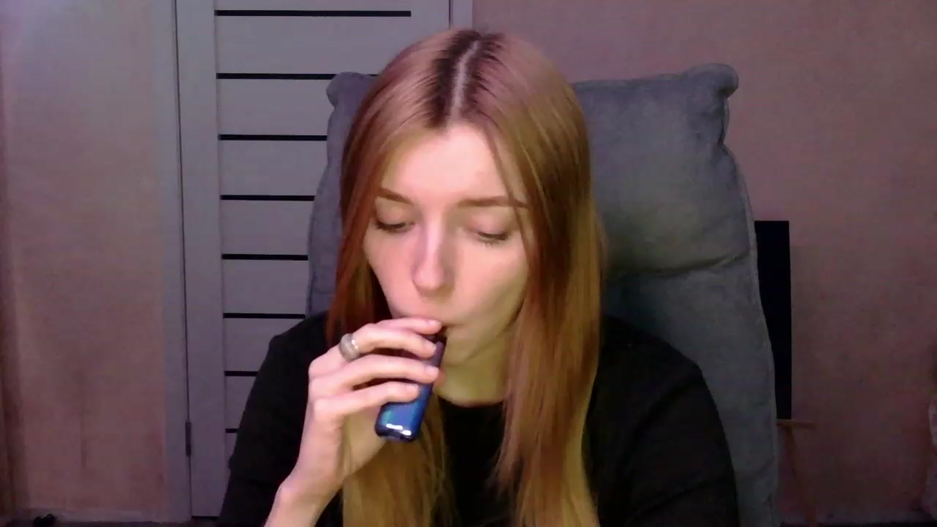 Gallery image thumbnail from MaybeMary's myfreecams stream on, 03/06/2024, 17:01 image 20 of 20