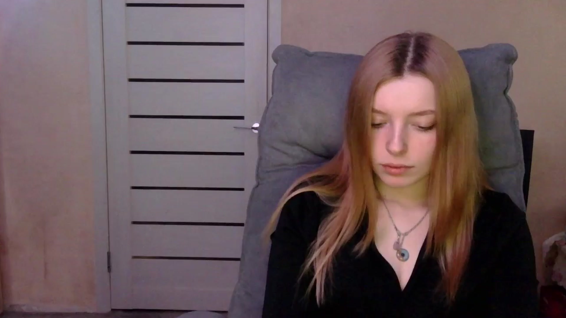 Gallery image thumbnail from MaybeMary's myfreecams stream on, 03/24/2024, 14:10 image 12 of 20