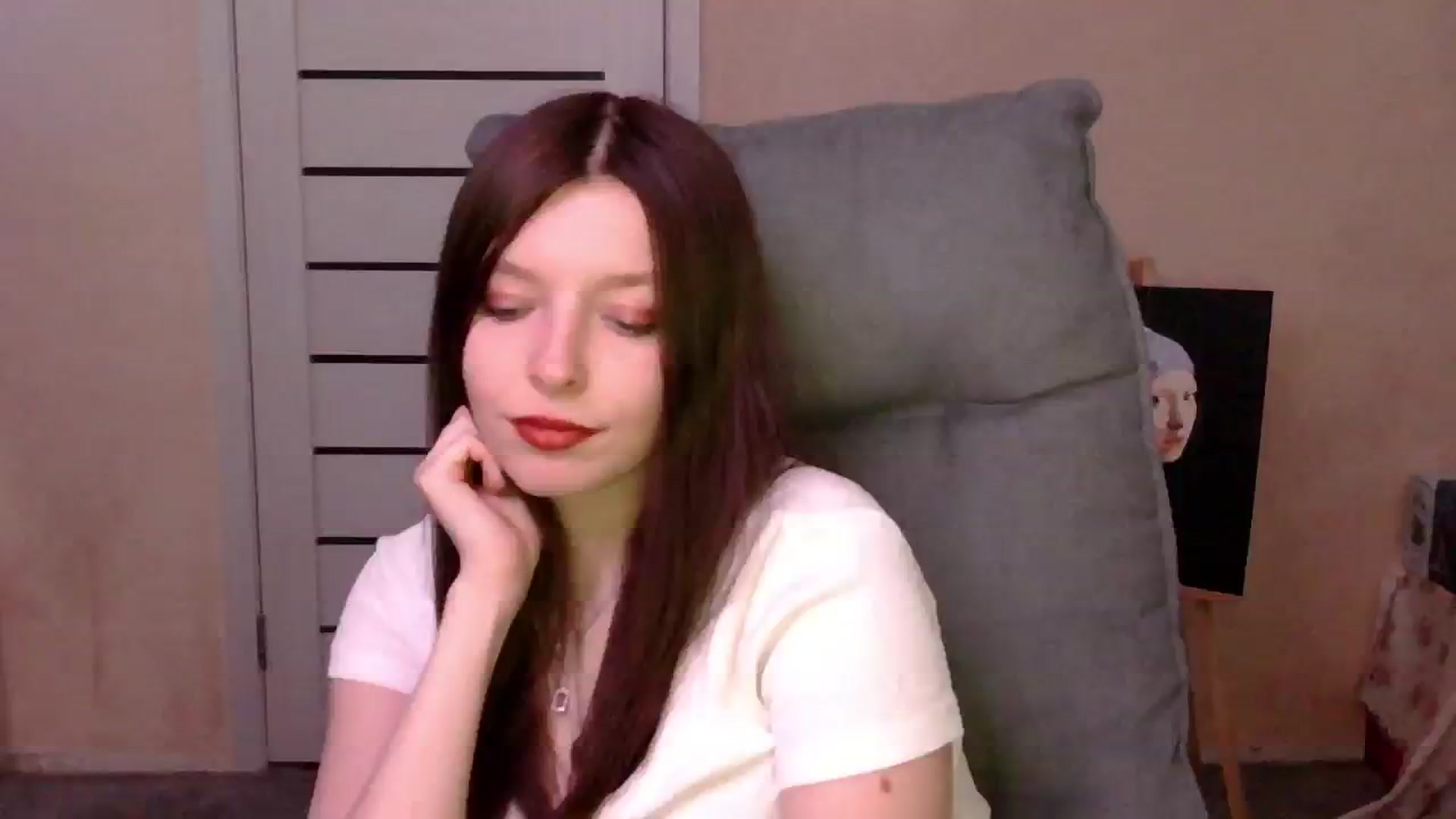 Gallery image thumbnail from MaybeMary's myfreecams stream on, 04/15/2024, 18:47 image 12 of 20