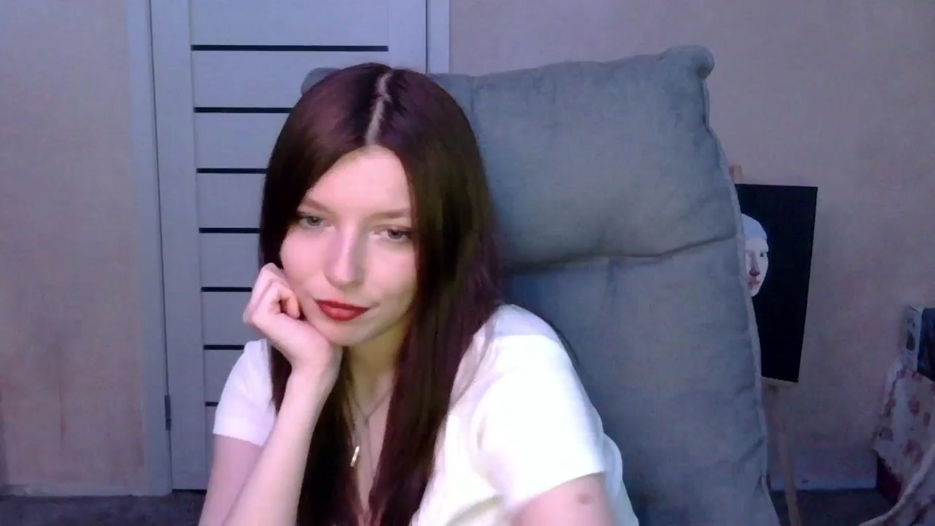Gallery image thumbnail from MaybeMary's myfreecams stream on, 04/15/2024, 18:47 image 11 of 20