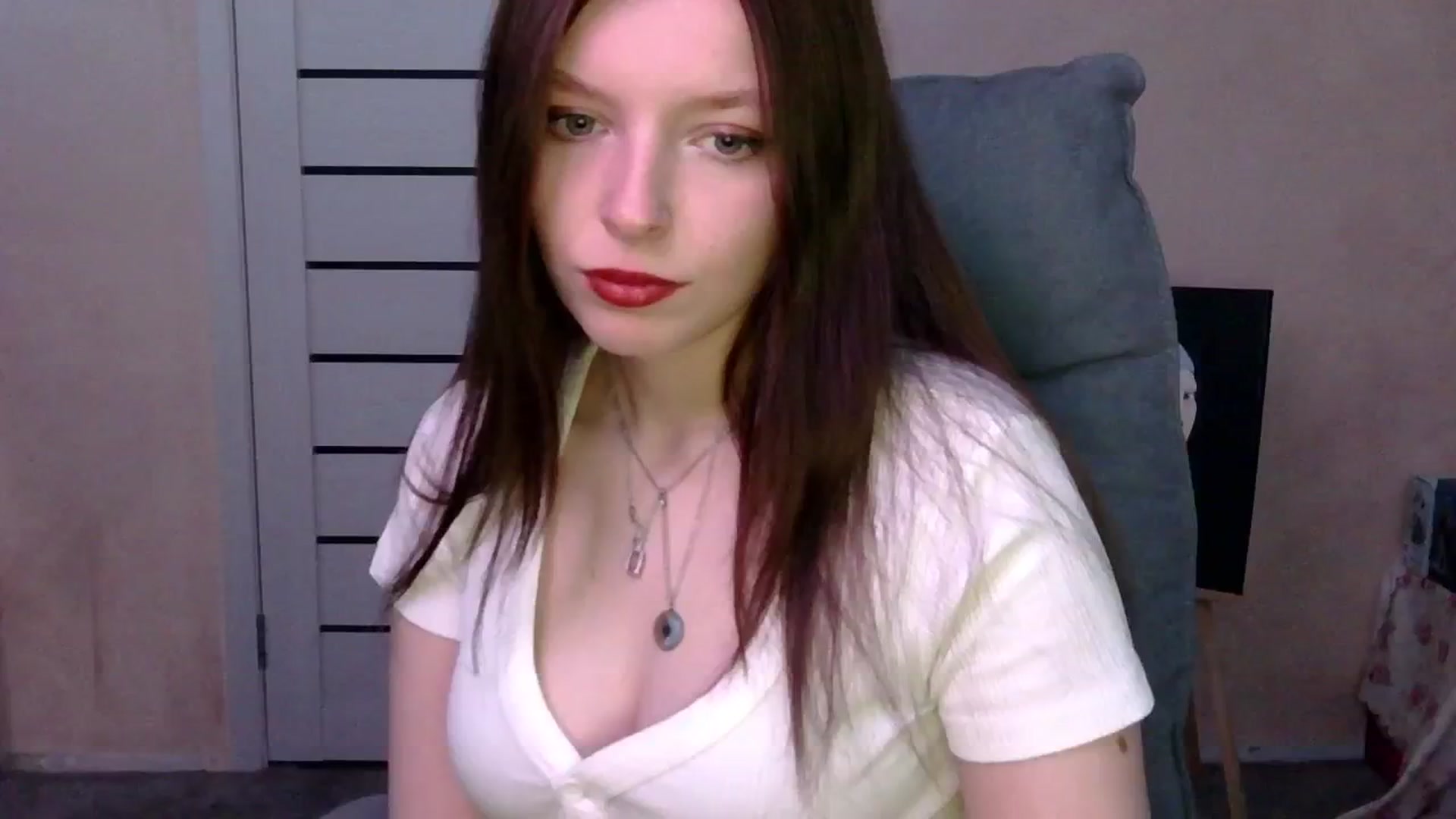 Gallery image thumbnail from MaybeMary's myfreecams stream on, 04/15/2024, 18:47 image 15 of 20