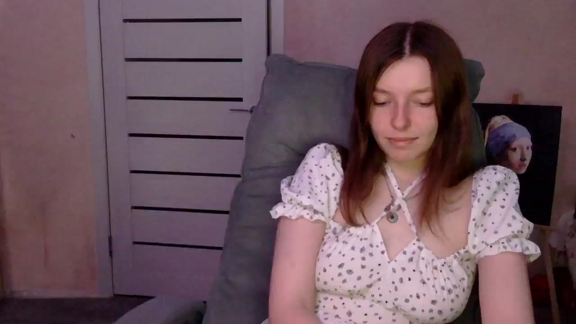 Gallery image thumbnail from MaybeMary's myfreecams stream on, 06/12/2024, 19:42 image 6 of 20