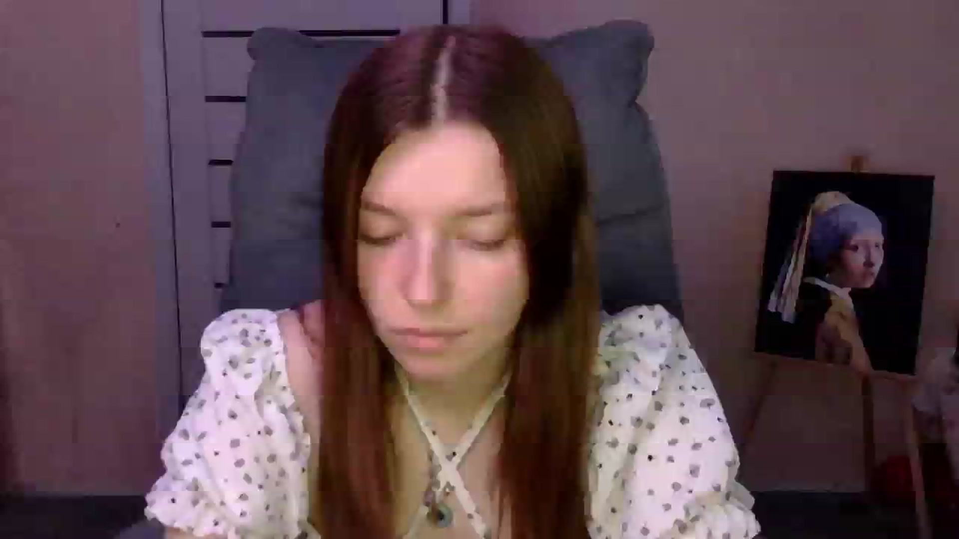 Gallery image thumbnail from MaybeMary's myfreecams stream on, 06/12/2024, 20:34 image 6 of 20