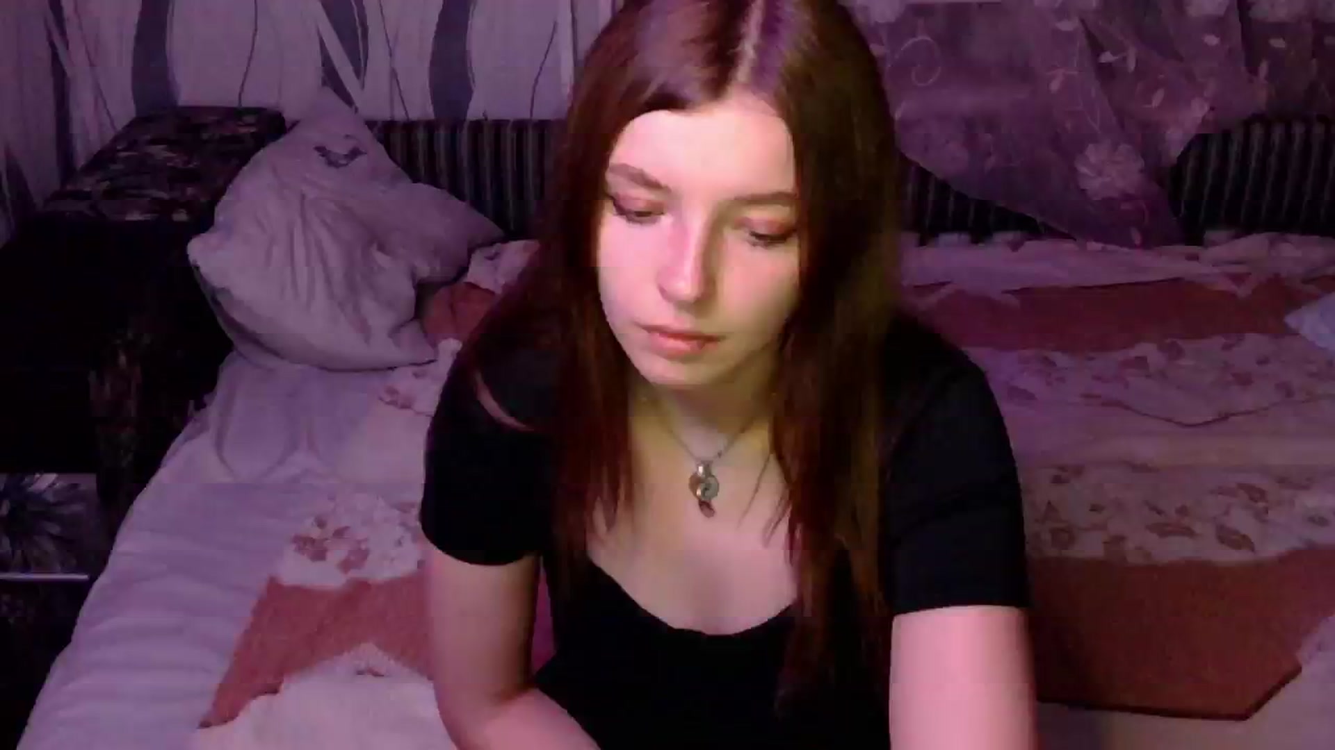 Gallery image thumbnail from MaybeMary's myfreecams stream on, 07/04/2024, 22:37 image 15 of 20