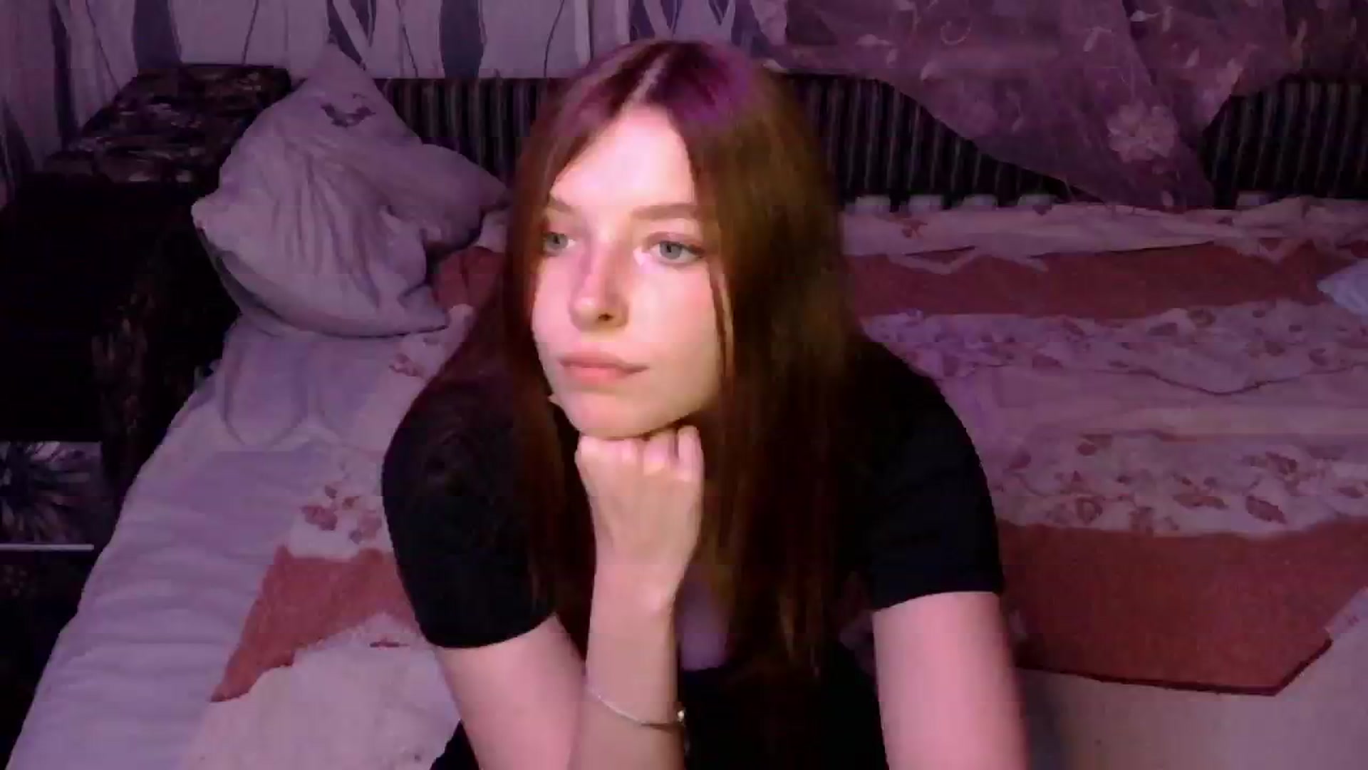 Gallery image thumbnail from MaybeMary's myfreecams stream on, 07/04/2024, 22:37 image 2 of 20