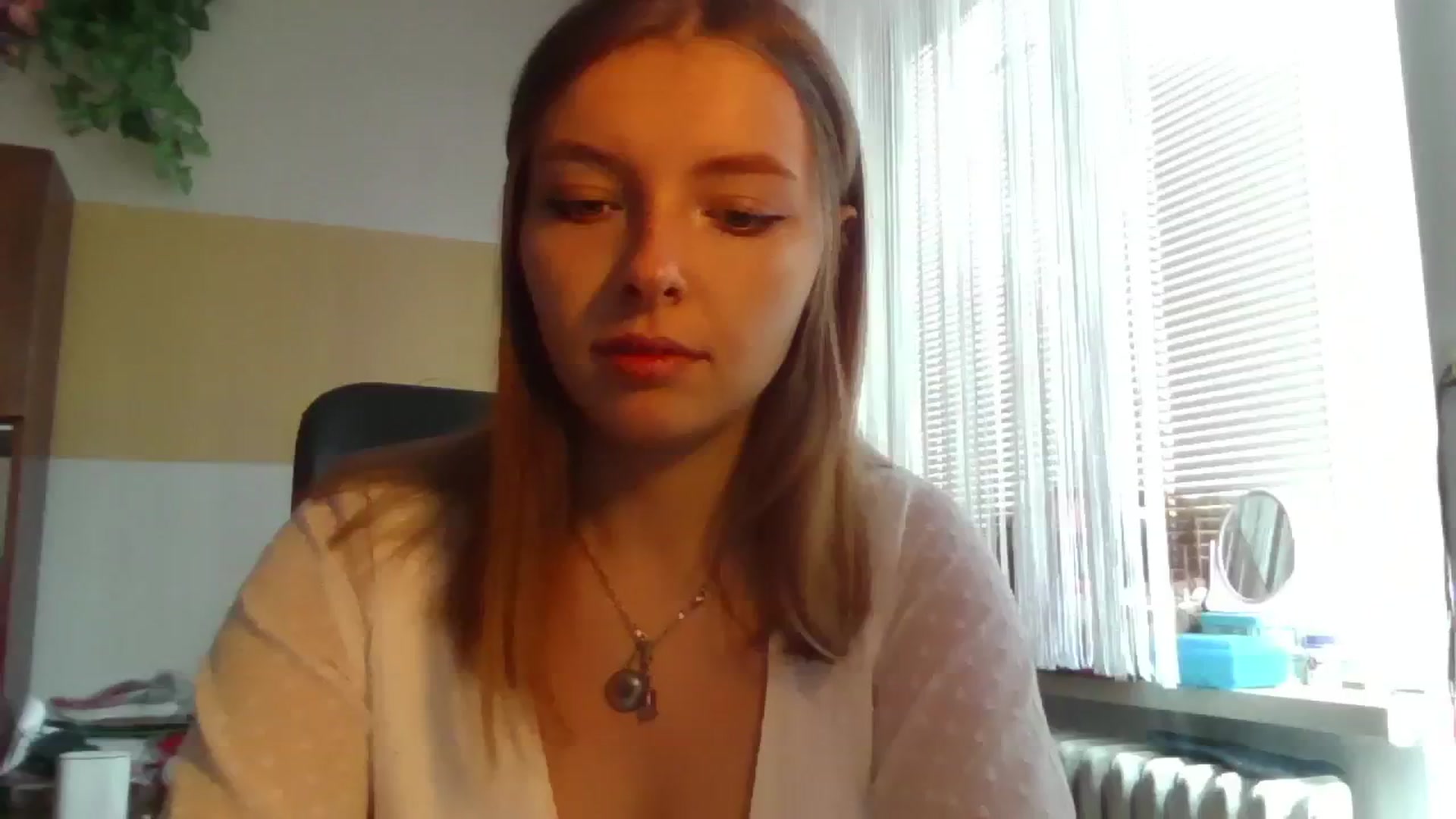 Gallery image thumbnail from MaybeMary's myfreecams stream on, 09/19/2024, 10:12 image 1 of 20