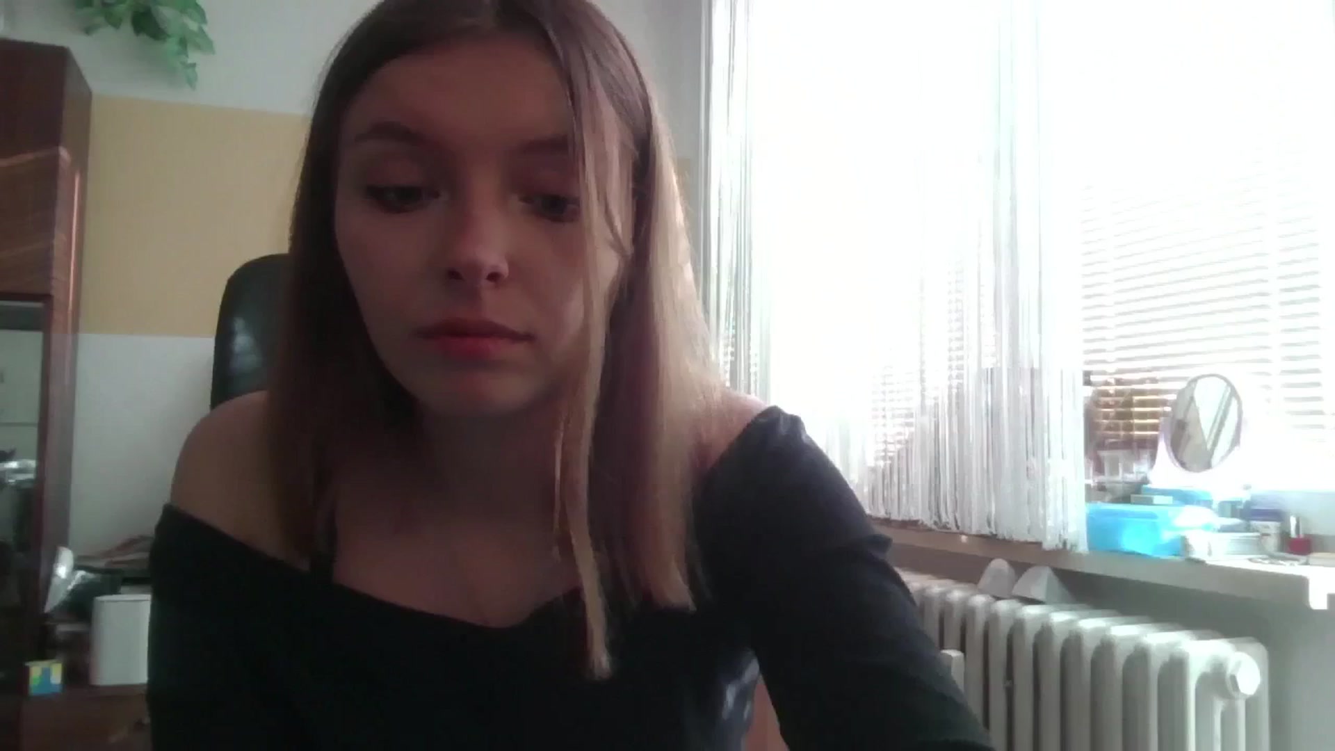 Gallery image thumbnail from MaybeMary's myfreecams stream on, 09/29/2024, 14:22 image 16 of 20