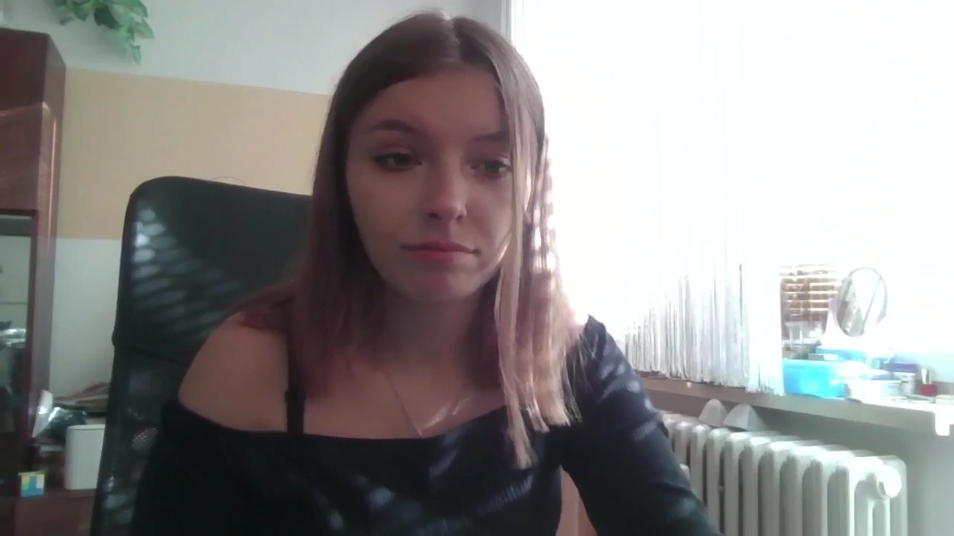 Gallery image thumbnail from MaybeMary's myfreecams stream on, 09/29/2024, 14:22 image 17 of 20