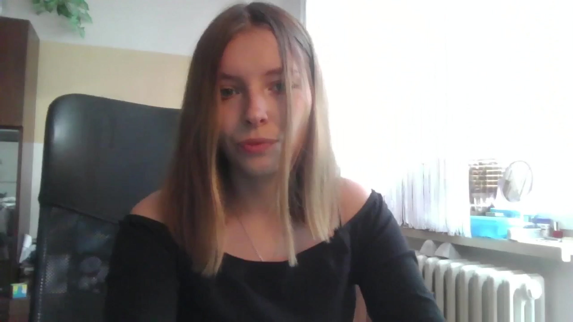 Gallery image thumbnail from MaybeMary's myfreecams stream on, 09/29/2024, 14:22 image 5 of 20