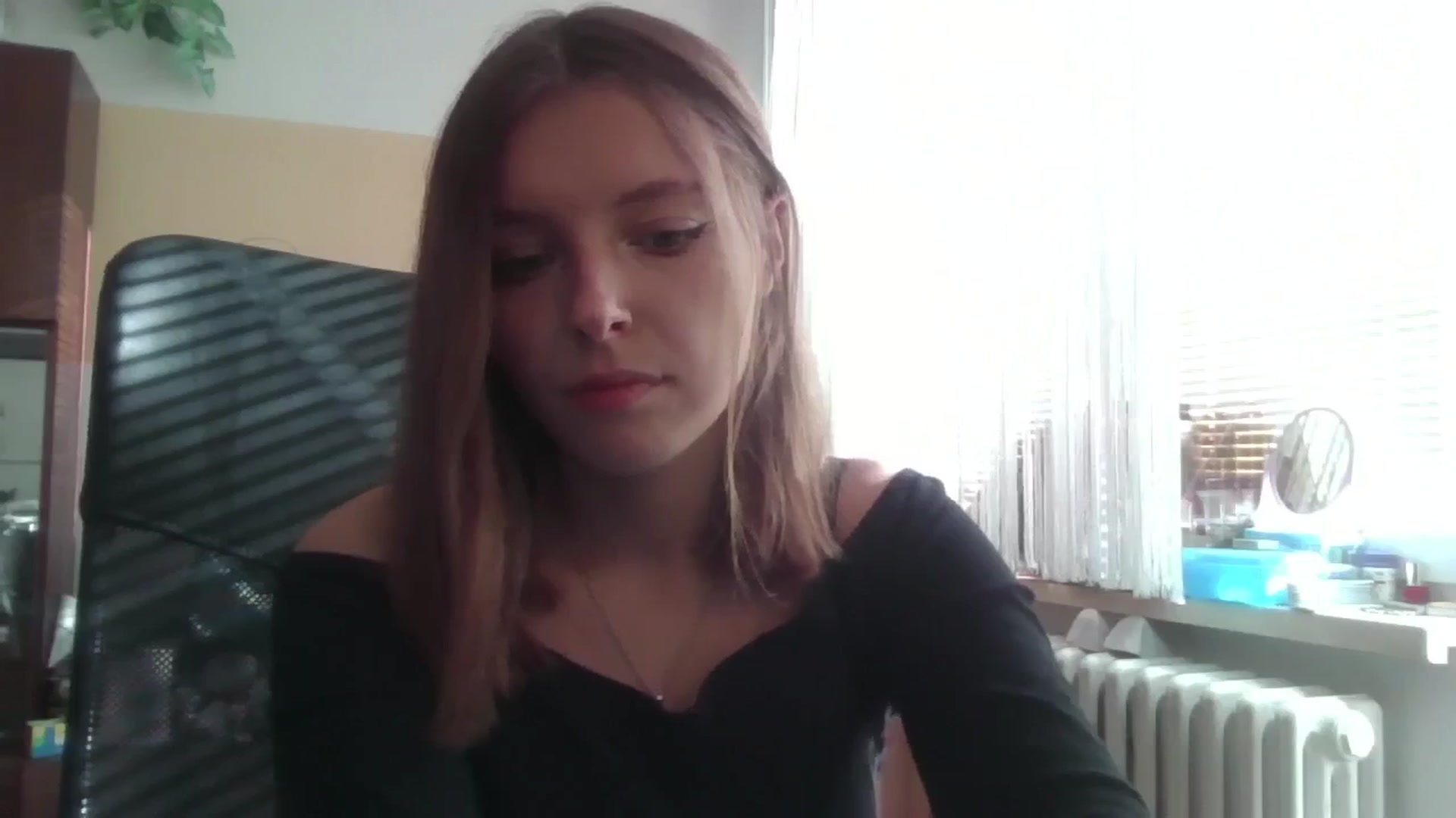 Gallery image thumbnail from MaybeMary's myfreecams stream on, 09/29/2024, 14:22 image 8 of 20