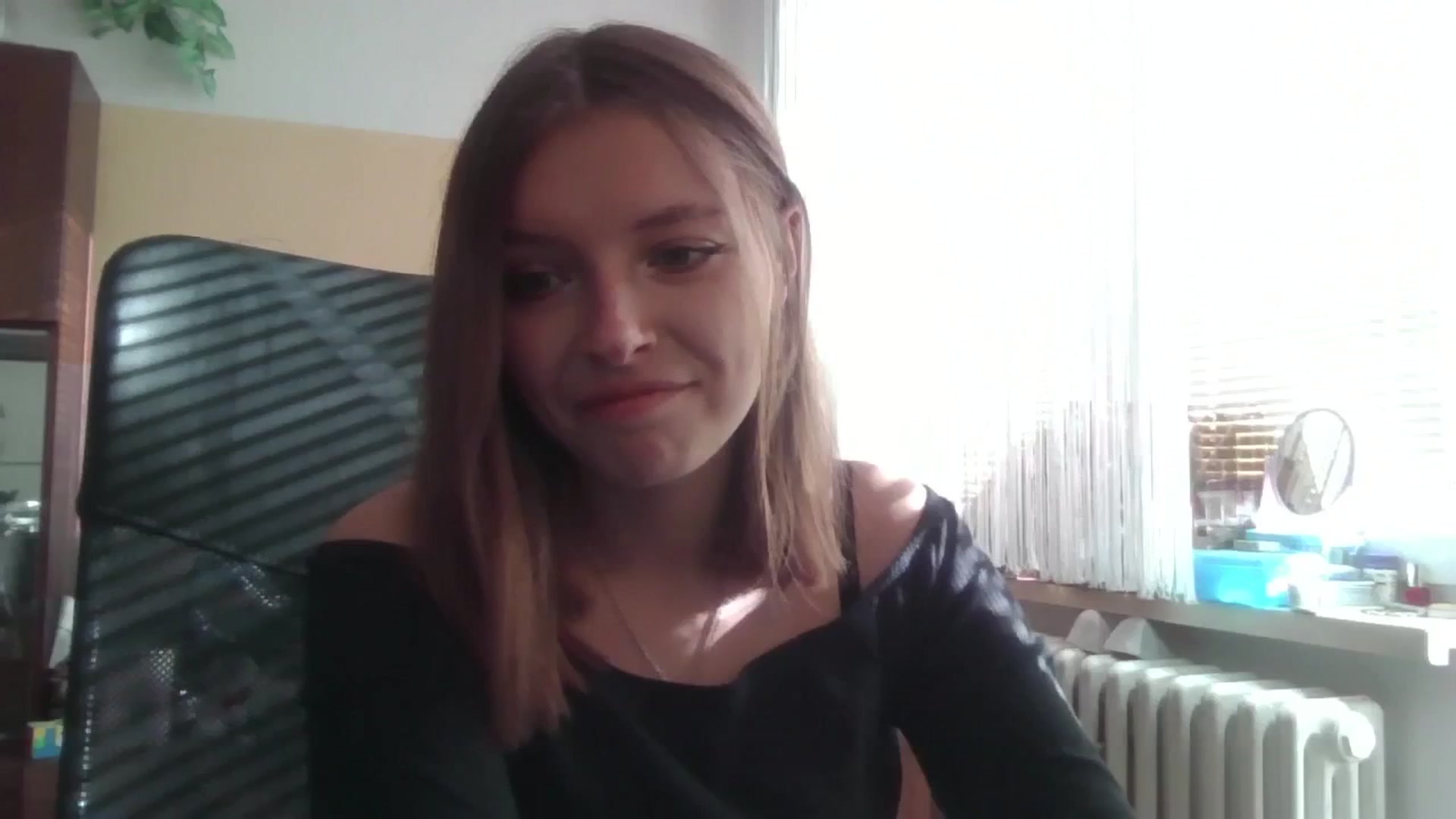 Gallery image thumbnail from MaybeMary's myfreecams stream on, 09/29/2024, 14:22 image 7 of 20