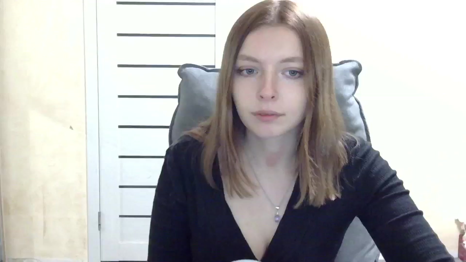 Gallery image thumbnail from MaybeMary's myfreecams stream on, 10/25/2024, 17:02 image 11 of 20
