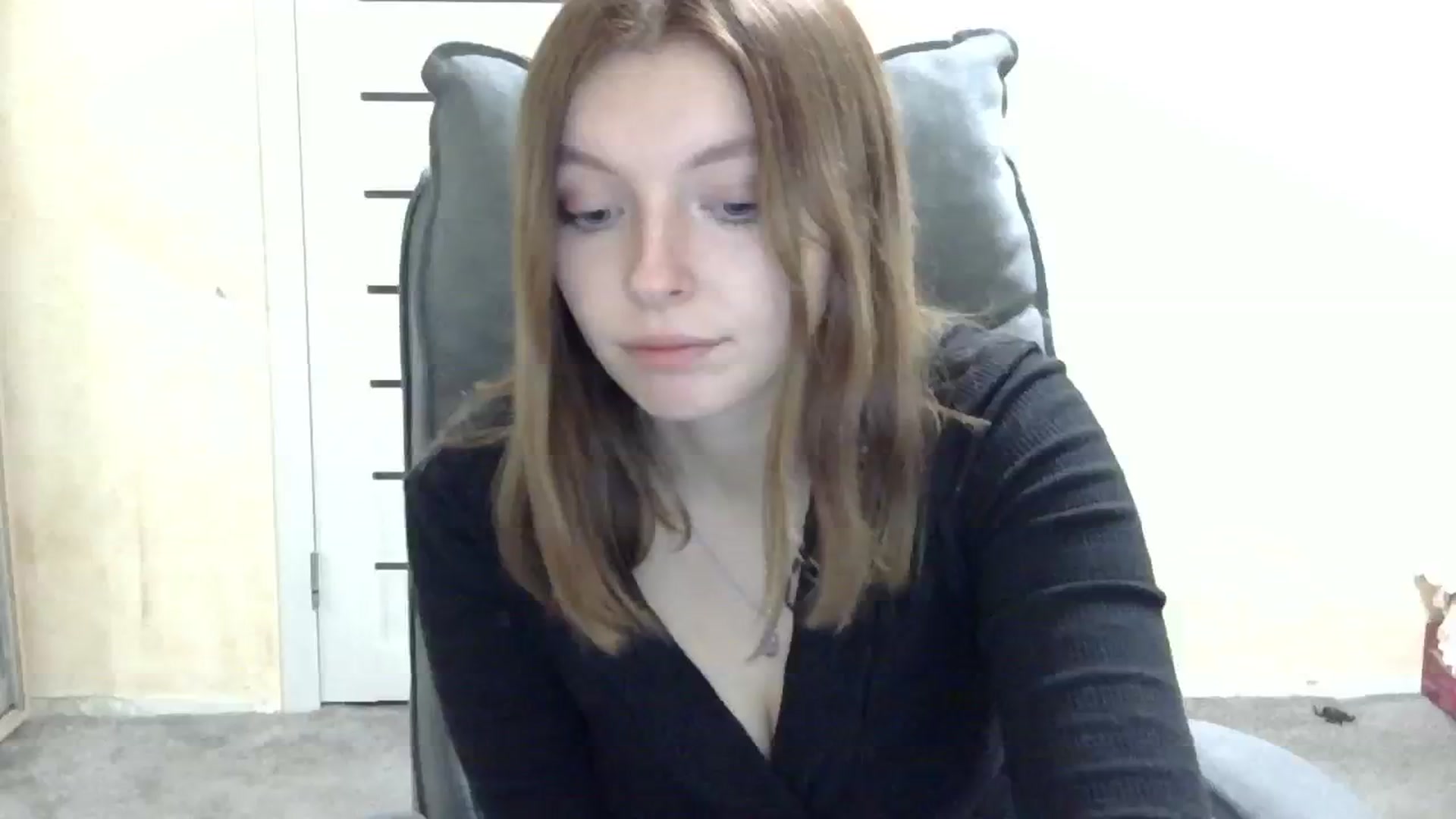 Gallery image thumbnail from MaybeMary's myfreecams stream on, 10/25/2024, 17:02 image 8 of 20