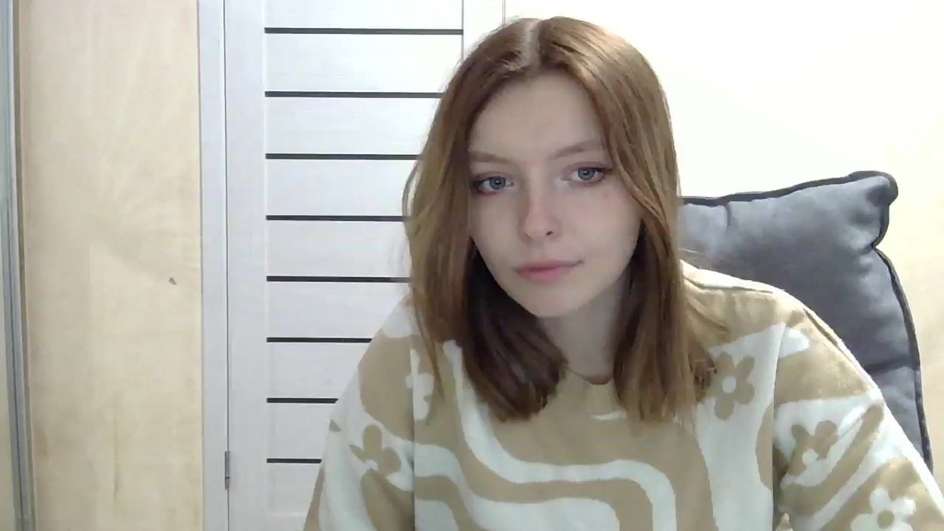 Gallery image thumbnail from MaybeMary's myfreecams stream on, 10/29/2024, 16:38 image 5 of 20