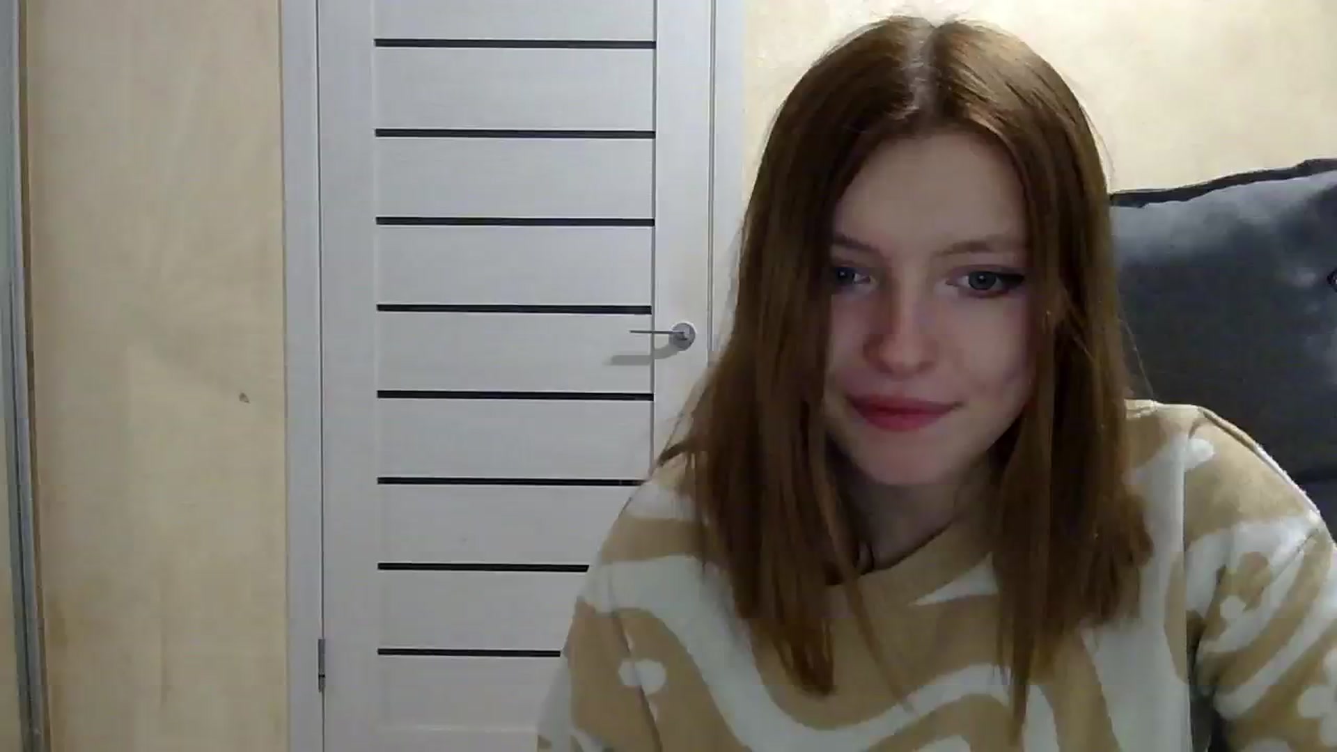 Gallery image thumbnail from MaybeMary's myfreecams stream on, 10/29/2024, 16:38 image 18 of 20
