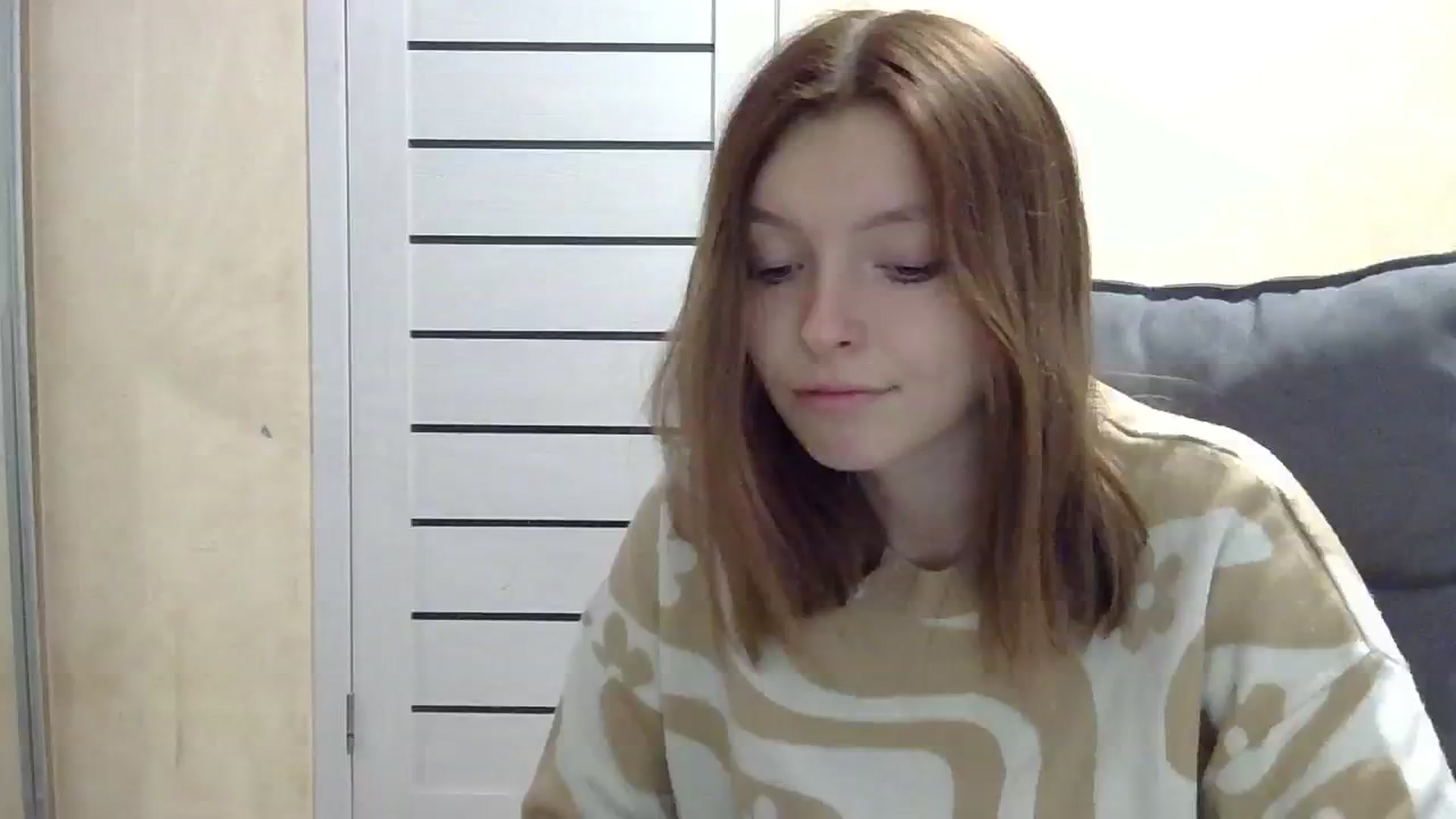 Gallery image thumbnail from MaybeMary's myfreecams stream on, 10/29/2024, 16:38 image 6 of 20