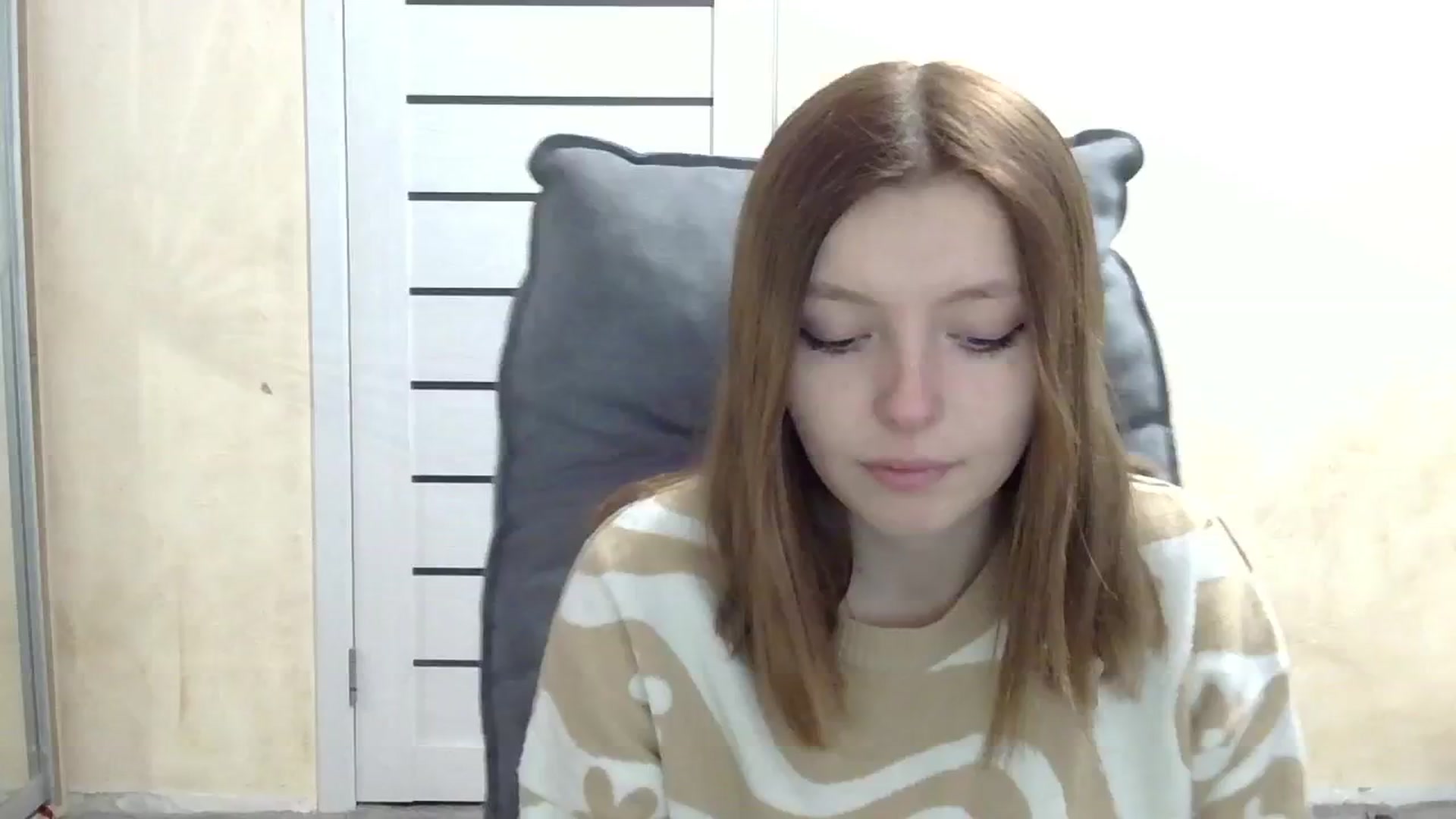 Gallery image thumbnail from MaybeMary's myfreecams stream on, 10/29/2024, 16:38 image 1 of 20