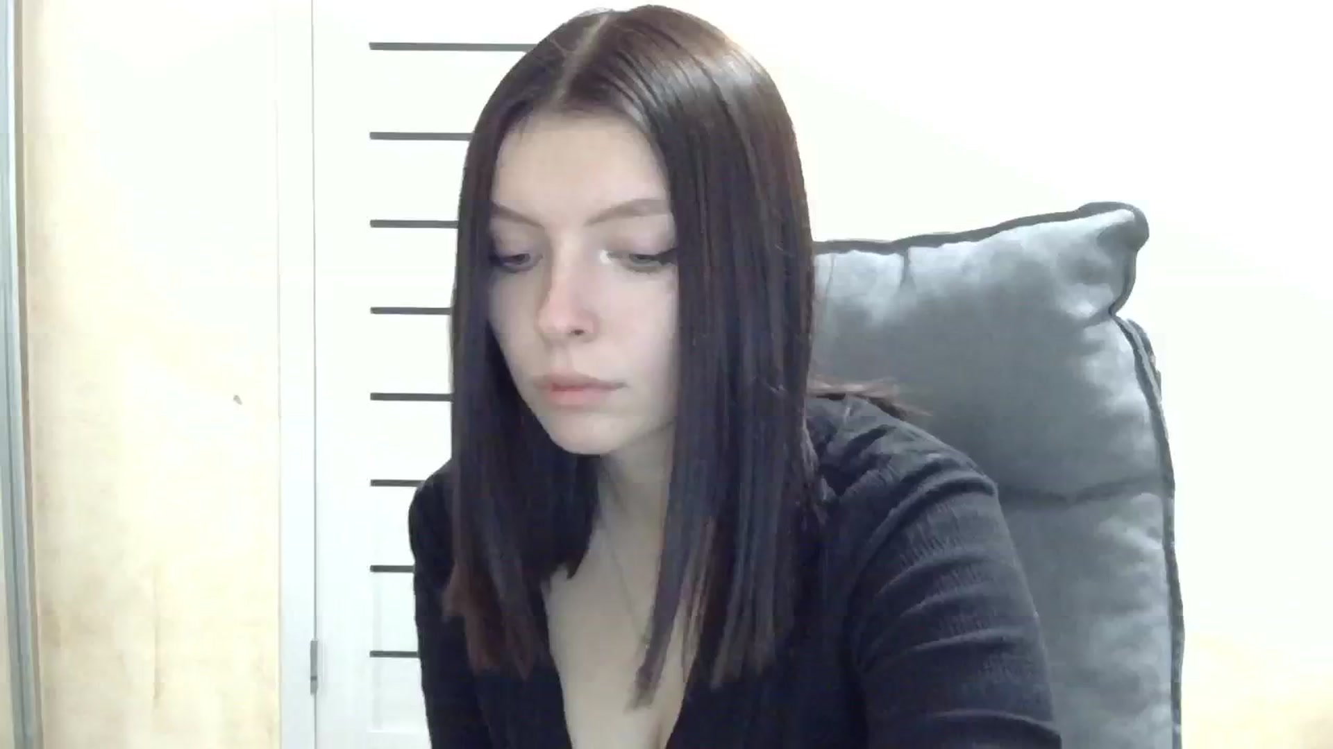 Gallery image thumbnail from MaybeMary's myfreecams stream on, 10/30/2024, 17:36 image 10 of 20