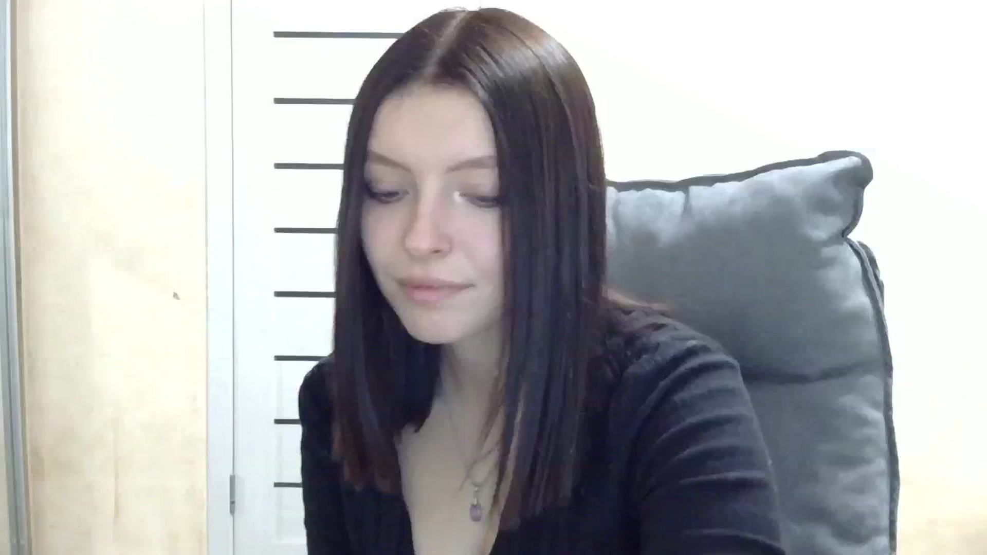 Gallery image thumbnail from MaybeMary's myfreecams stream on, 10/30/2024, 17:36 image 16 of 20