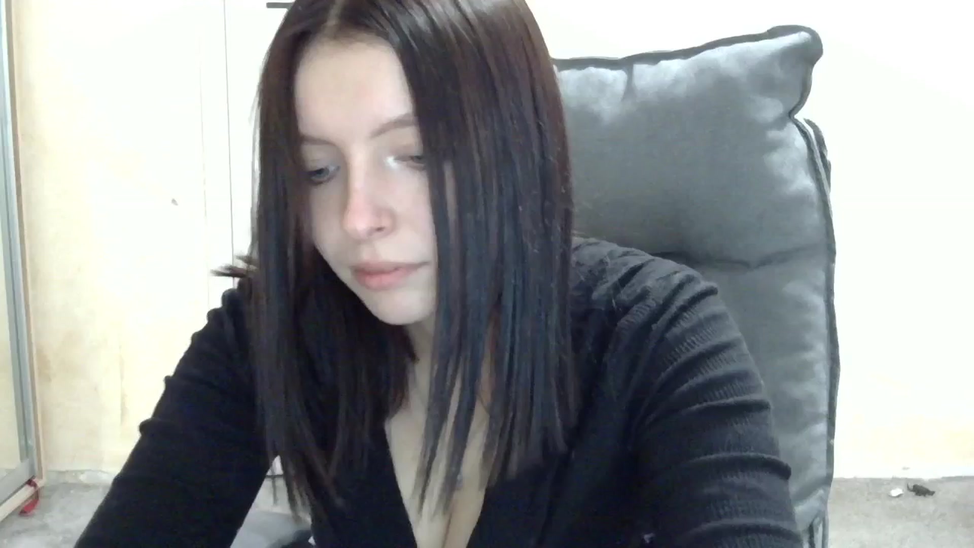 Gallery image thumbnail from MaybeMary's myfreecams stream on, 10/30/2024, 18:34 image 13 of 20