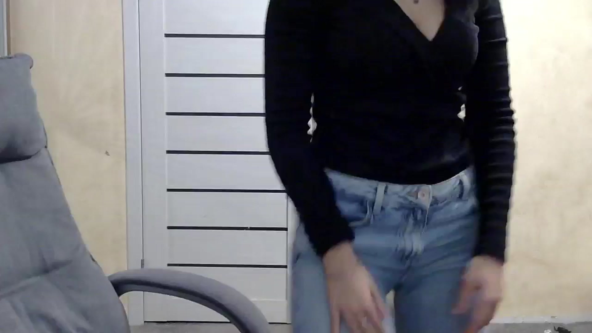 Gallery image thumbnail from MaybeMary's myfreecams stream on, 10/30/2024, 18:34 image 14 of 20