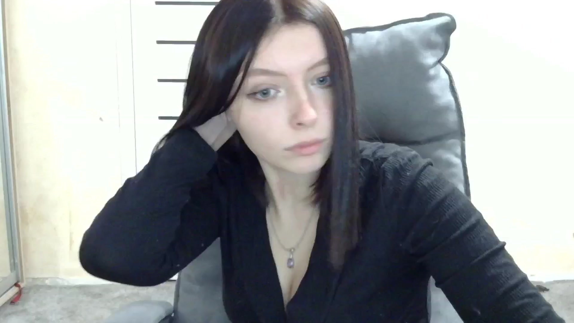 Gallery image thumbnail from MaybeMary's myfreecams stream on, 10/30/2024, 18:34 image 19 of 20
