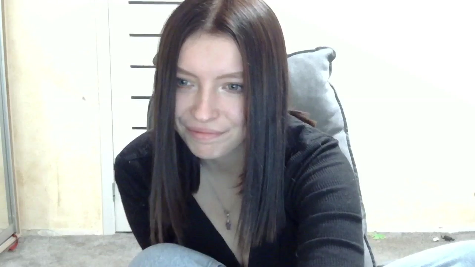 Gallery image thumbnail from MaybeMary's myfreecams stream on, 10/30/2024, 19:23 image 5 of 20