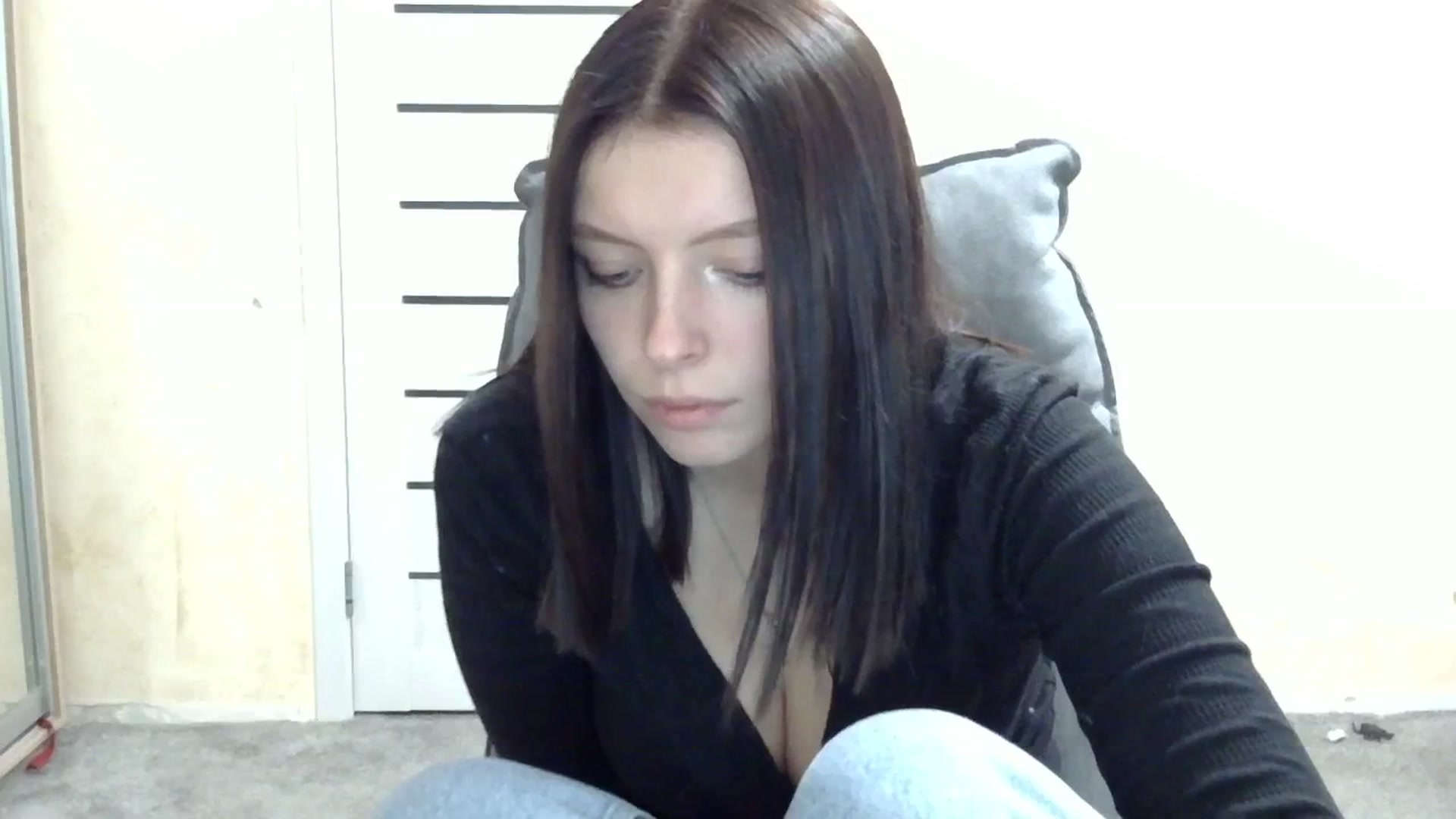 Gallery image thumbnail from MaybeMary's myfreecams stream on, 10/30/2024, 19:23 image 9 of 20