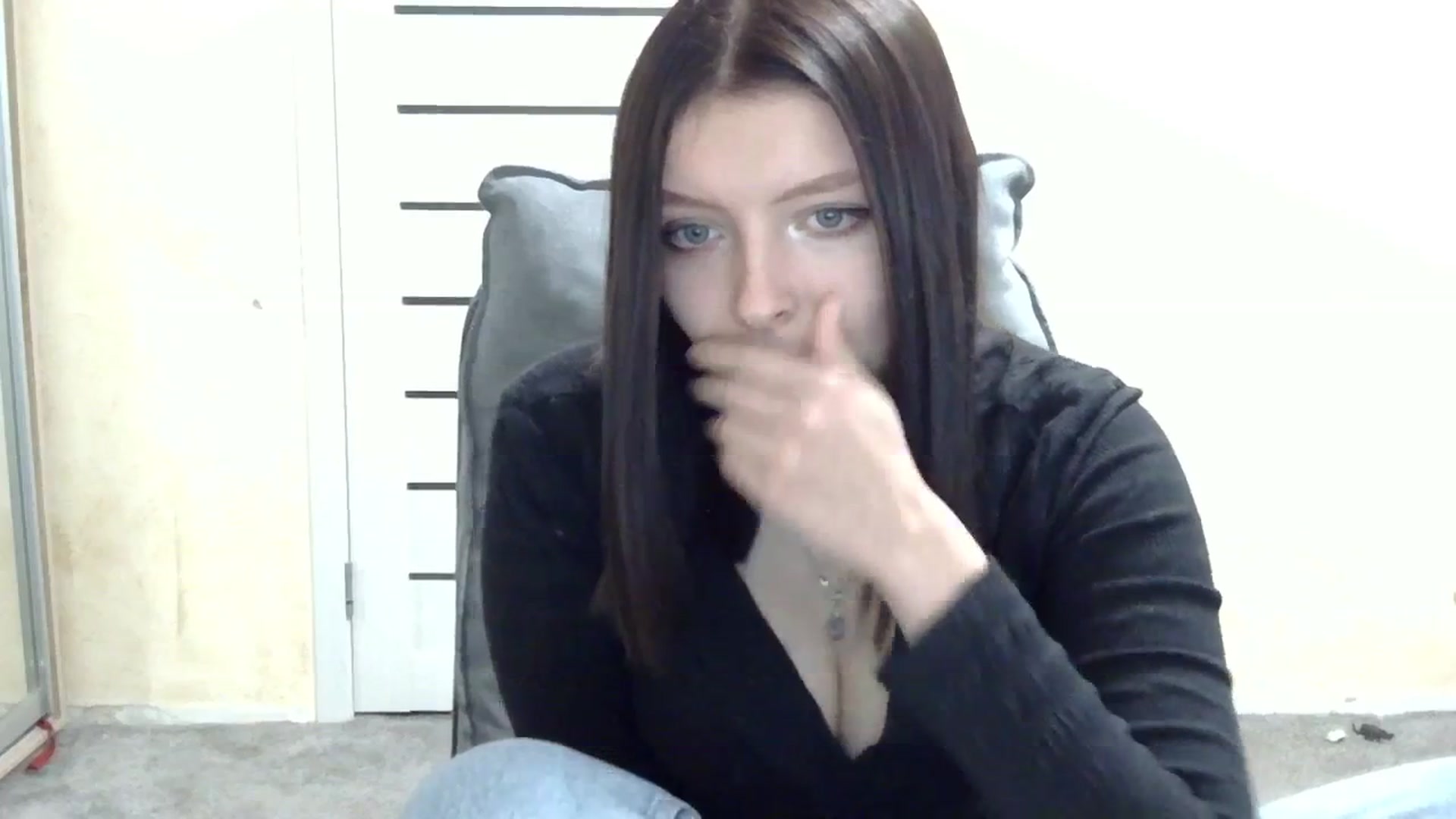 Gallery image thumbnail from MaybeMary's myfreecams stream on, 10/30/2024, 19:23 image 8 of 20