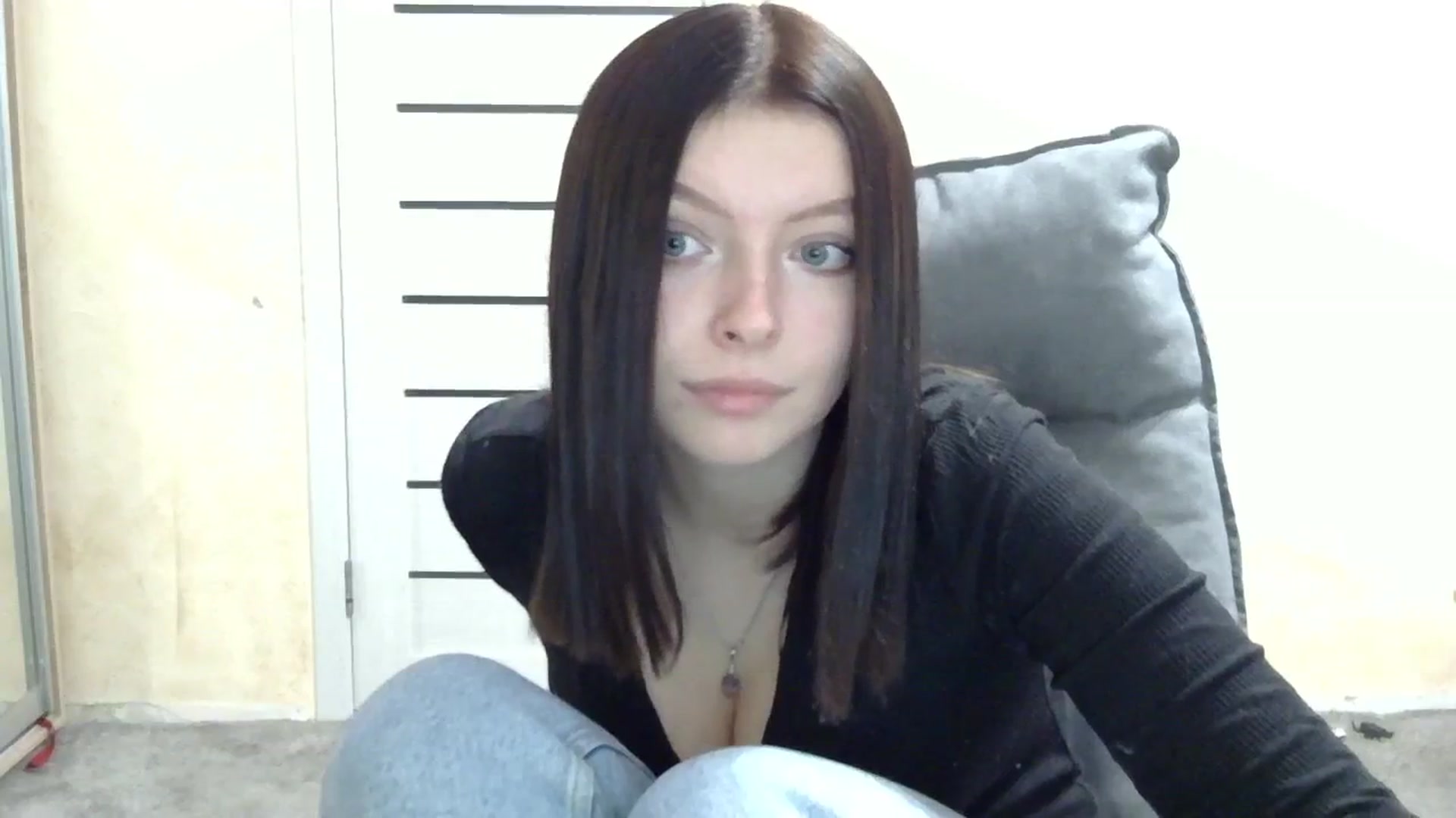 Gallery image thumbnail from MaybeMary's myfreecams stream on, 10/30/2024, 19:23 image 12 of 20