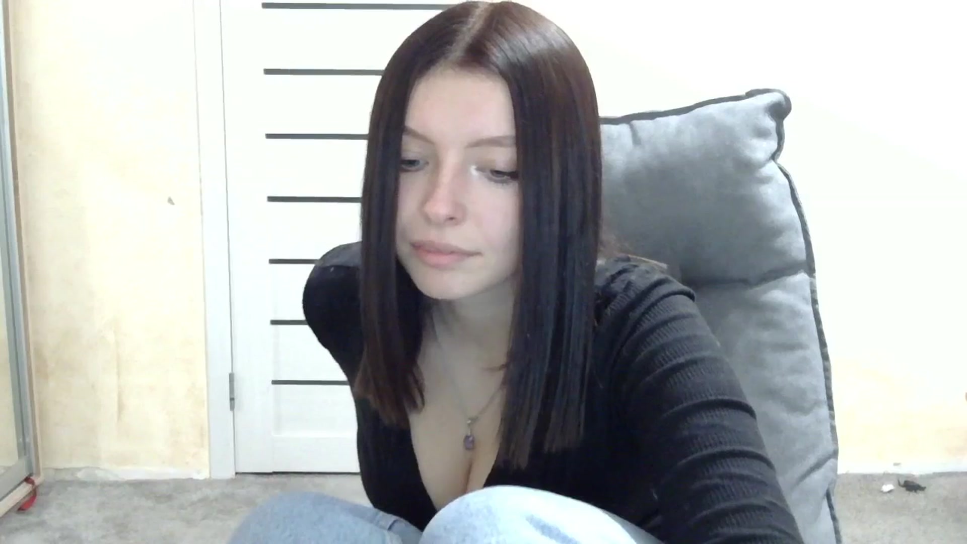 Gallery image thumbnail from MaybeMary's myfreecams stream on, 10/30/2024, 19:23 image 13 of 20