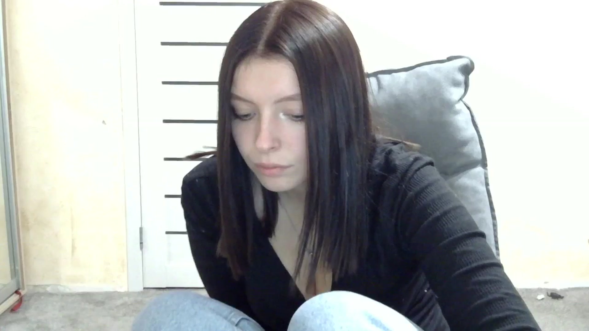 Gallery image thumbnail from MaybeMary's myfreecams stream on, 10/30/2024, 19:23 image 10 of 20