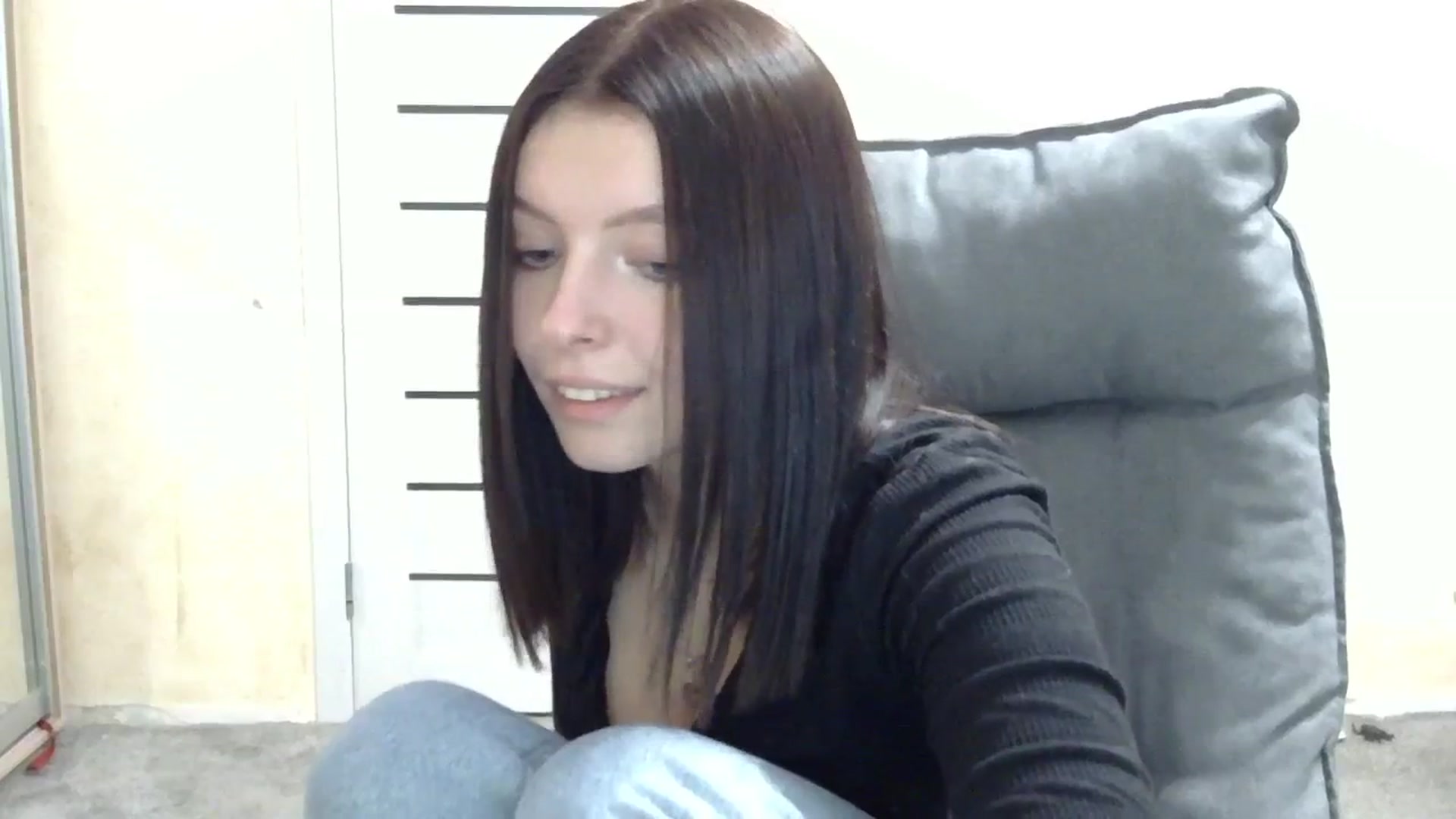 Gallery image thumbnail from MaybeMary's myfreecams stream on, 10/30/2024, 19:23 image 18 of 20